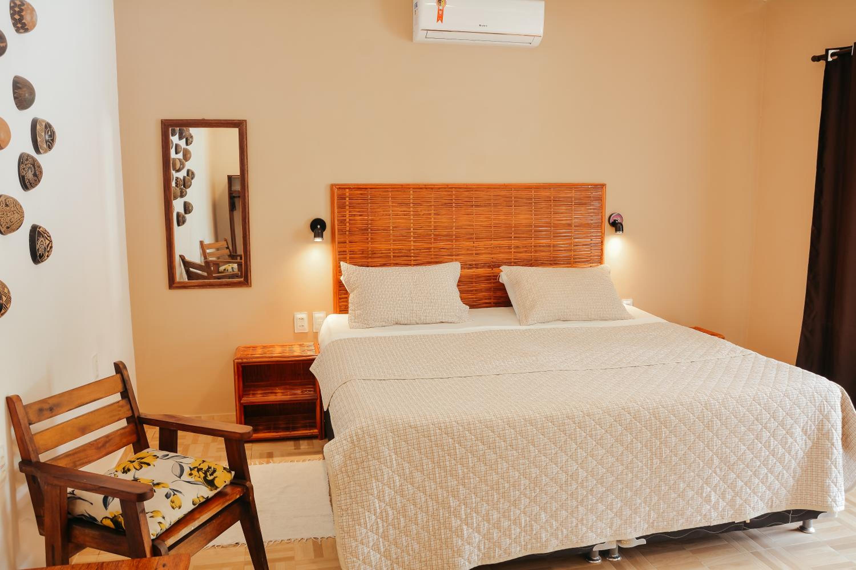 Deluxe Double or Twin Room with Pool View photo 2