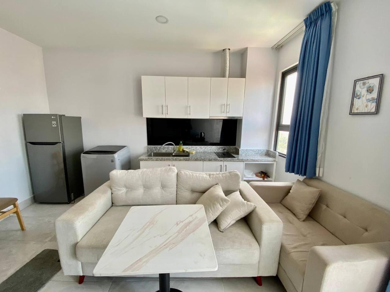 Apartment with Balcony - Photo 26
