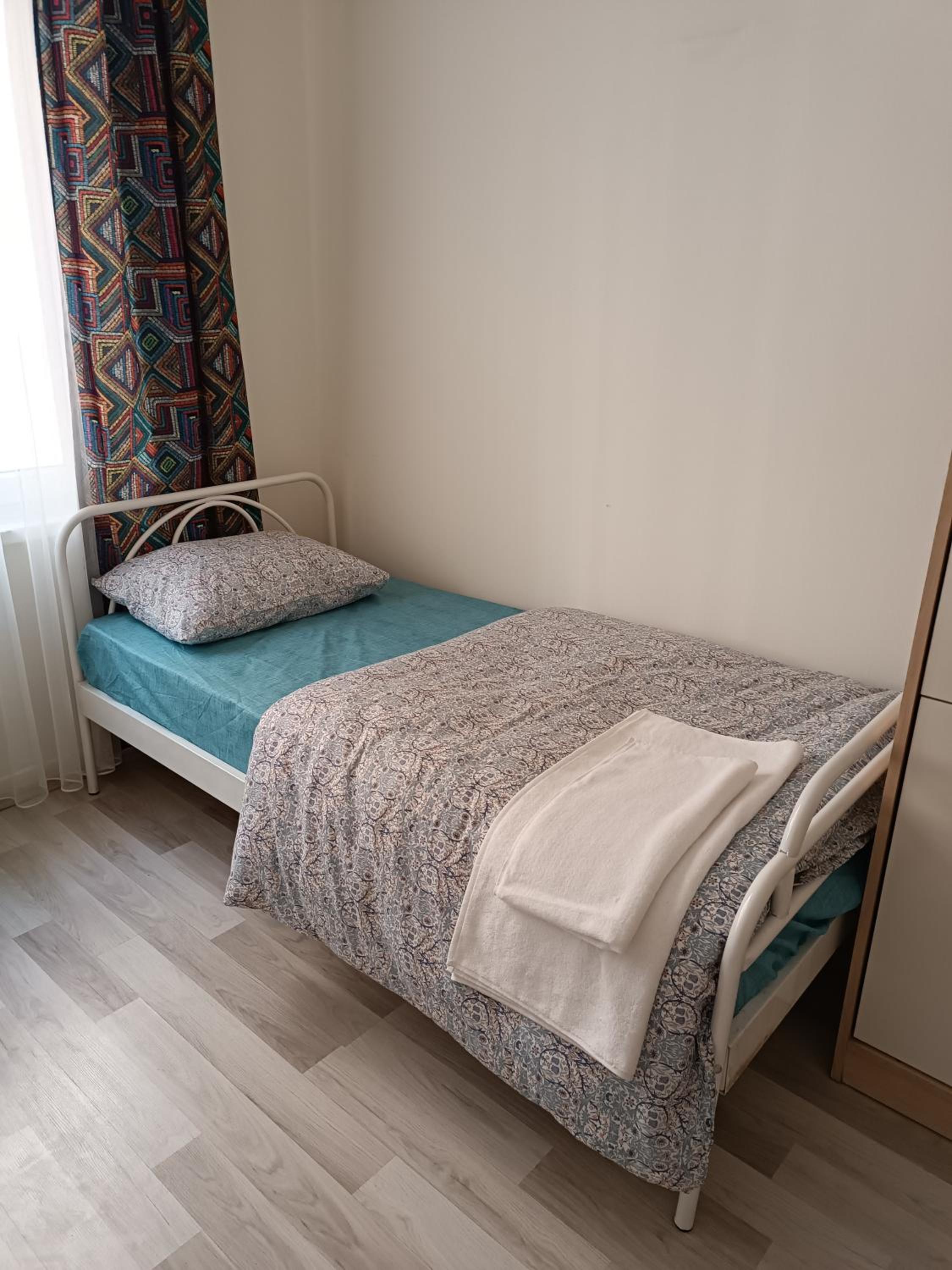 Standard Twin Room with Shared Bathroom photo 3