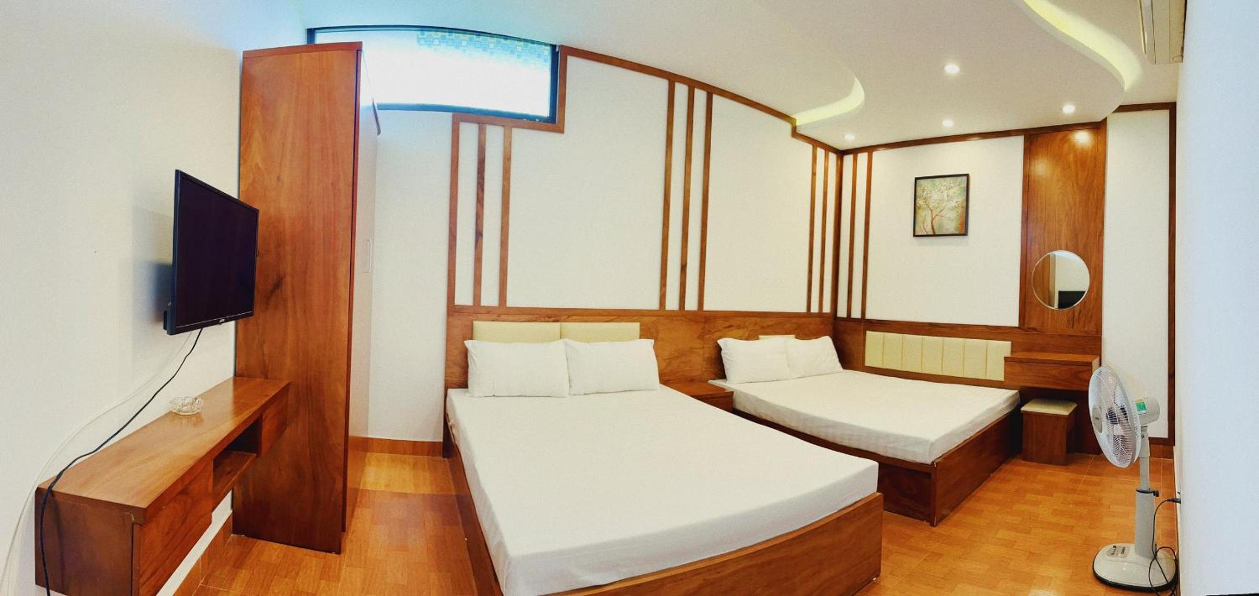 Quadruple Room - Photo 1
