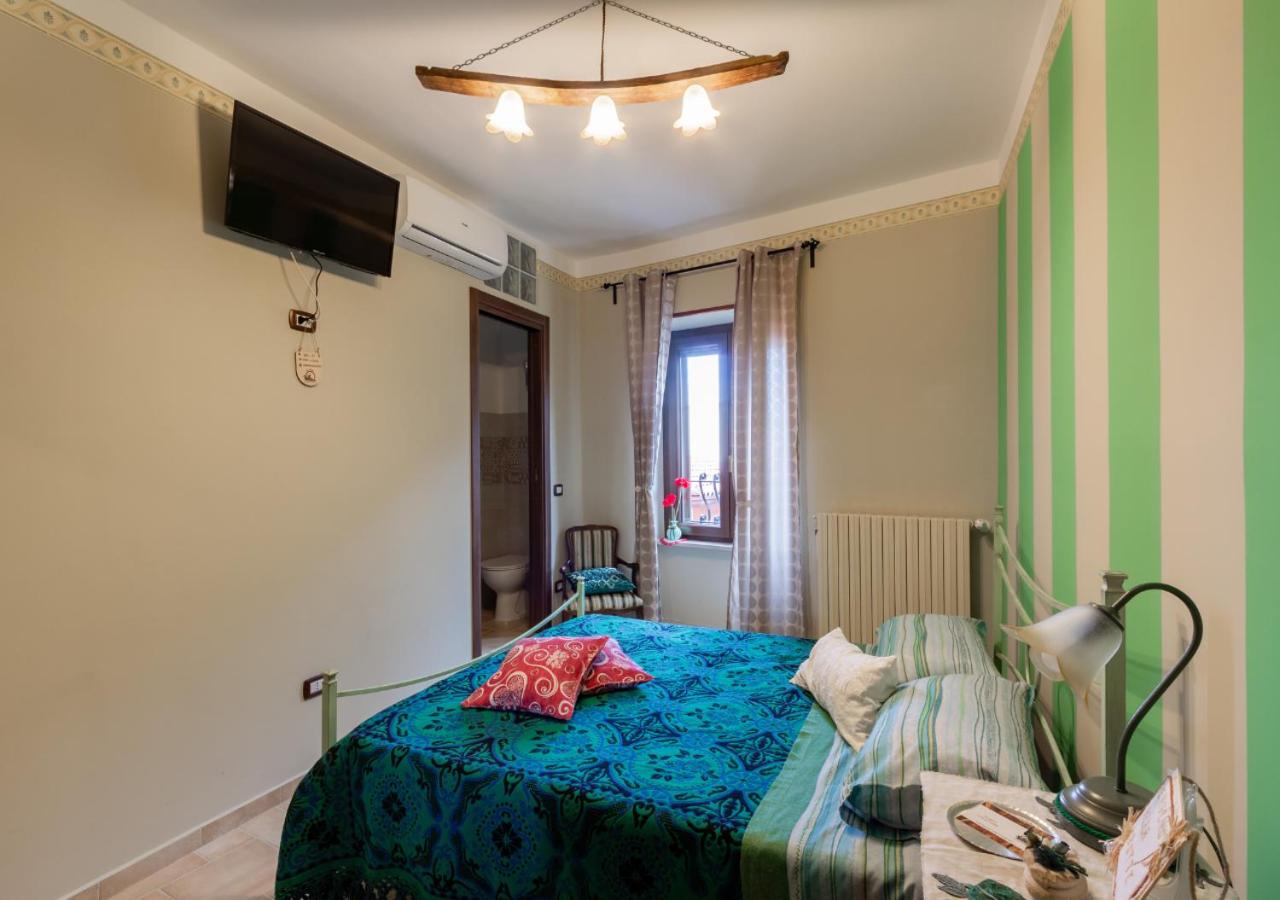 Double Room with Private Bathroom photo 3