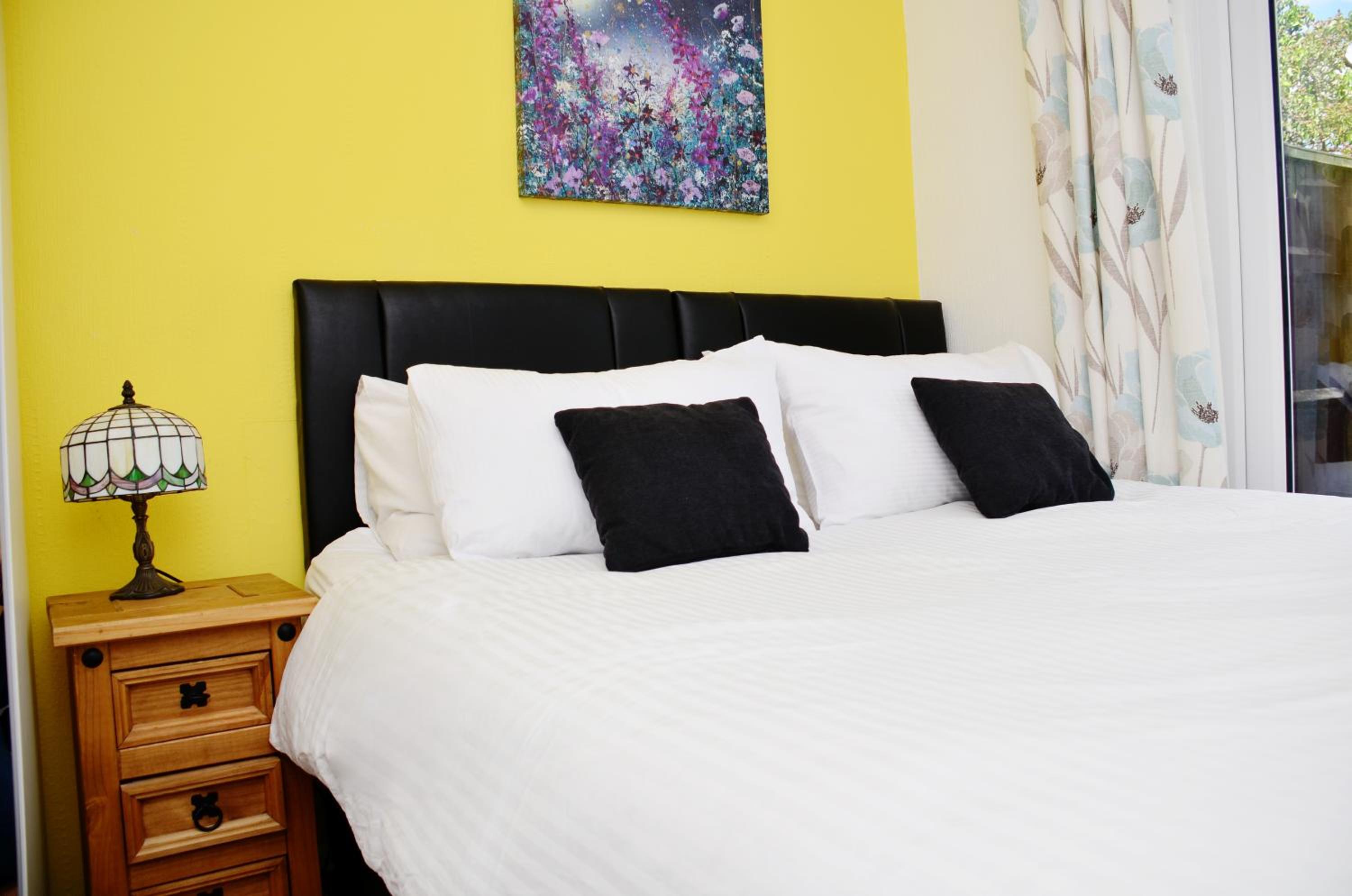 Double Room with Private Bathroom photo 1