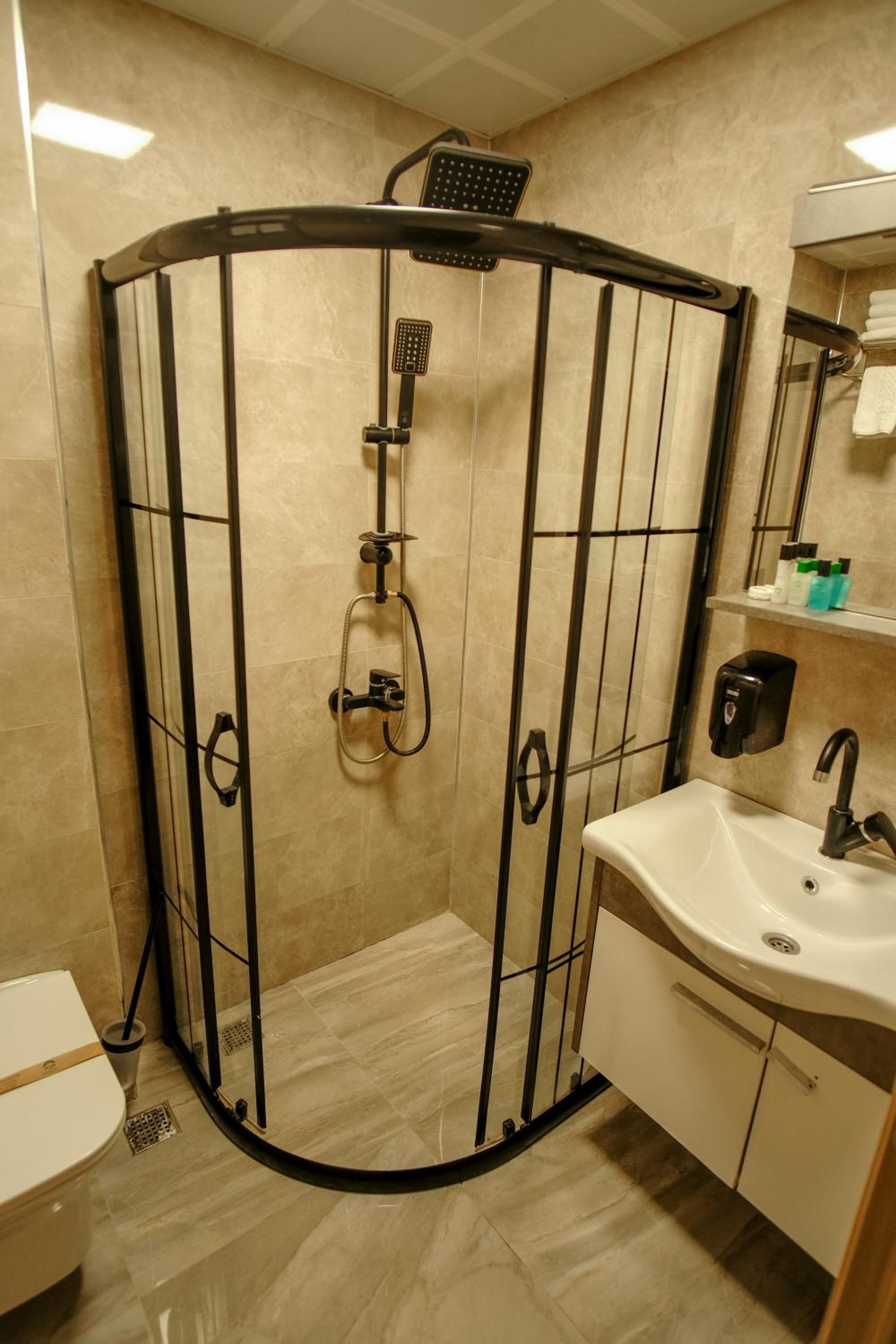 Double Room - Photo 2
