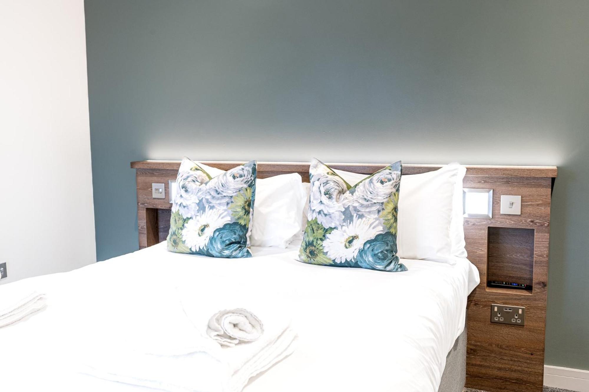 Standard King Room - Photo 1