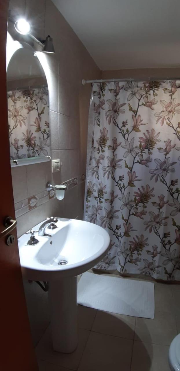 One-Bedroom House photo 3