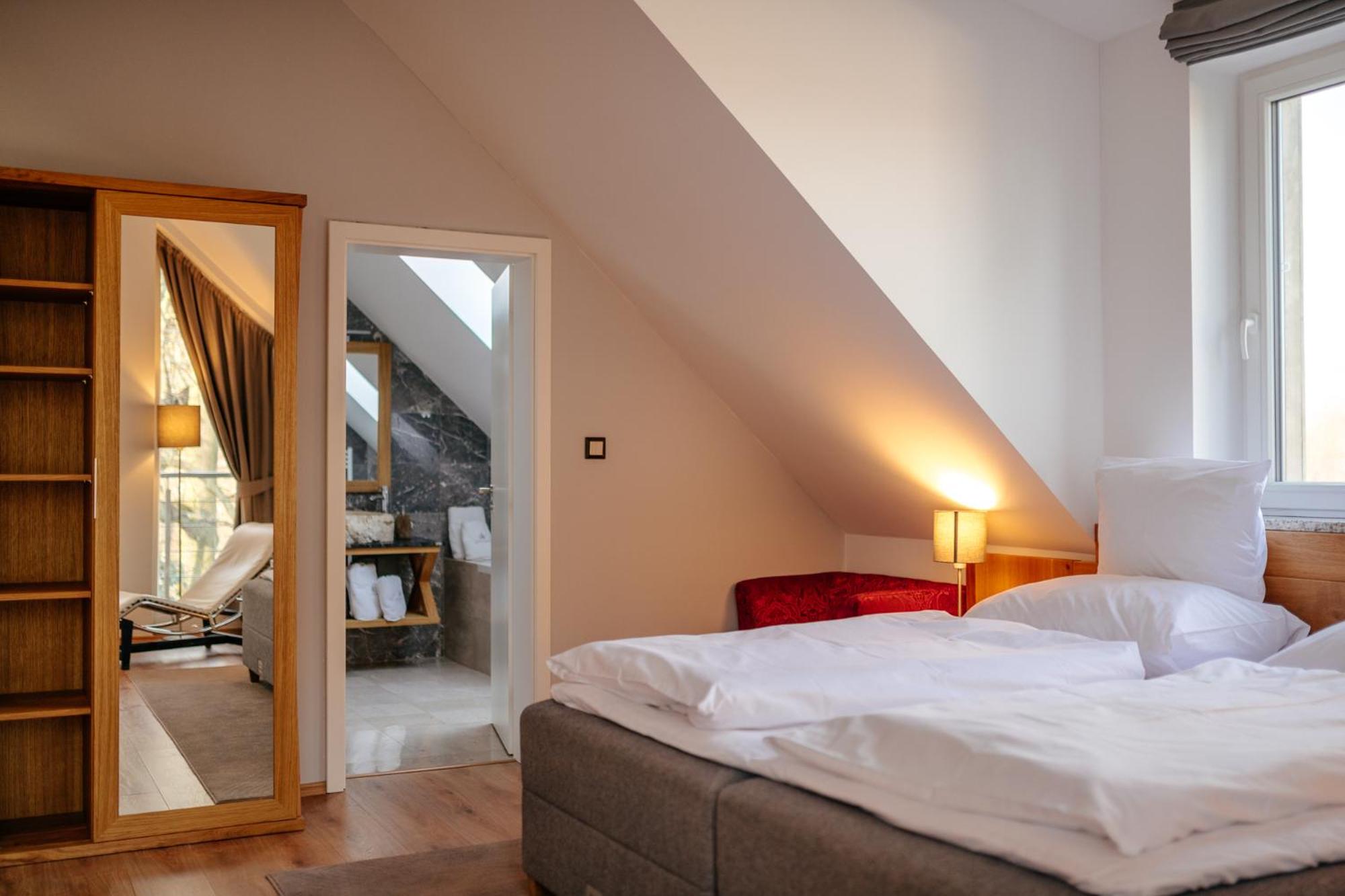 Double Room with Balcony photo 2