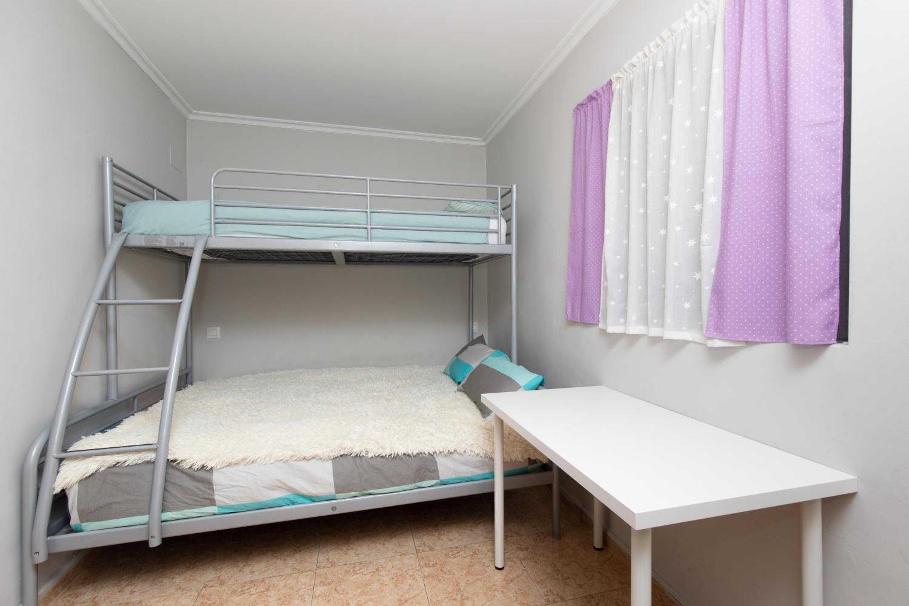 Casa de cuatro habitaciones