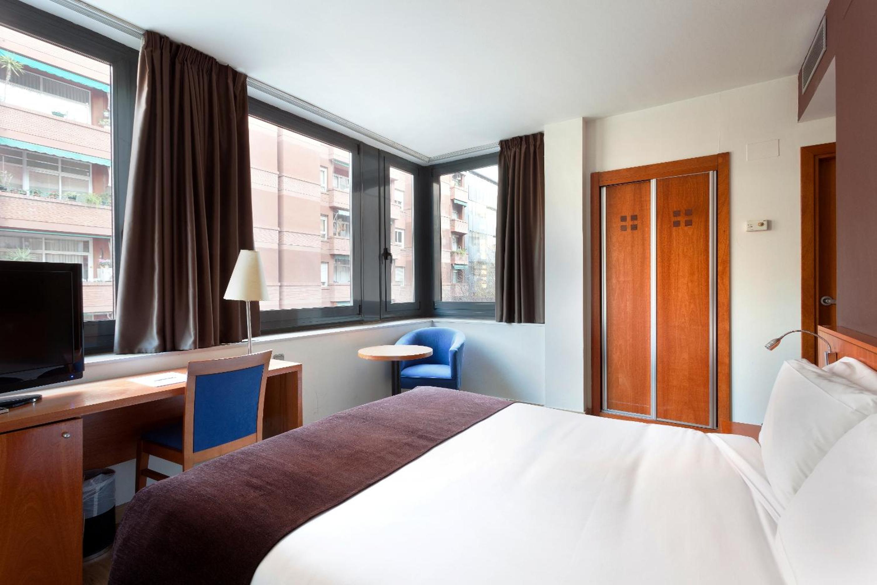 Double or Twin Room photo 3