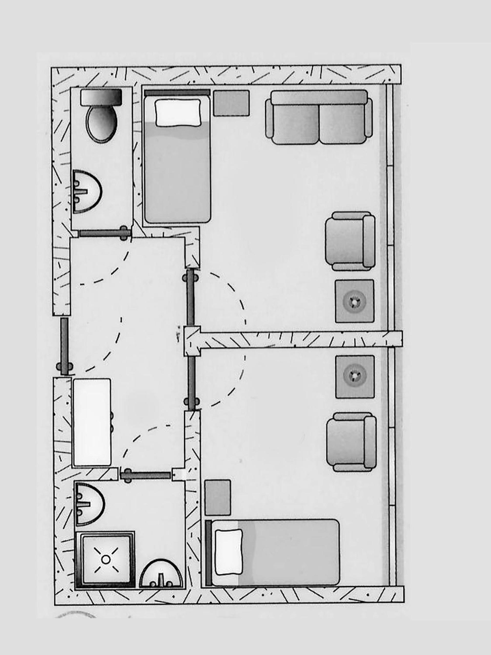 Combi Double Room with 2 Single Rooms  - Photo 3