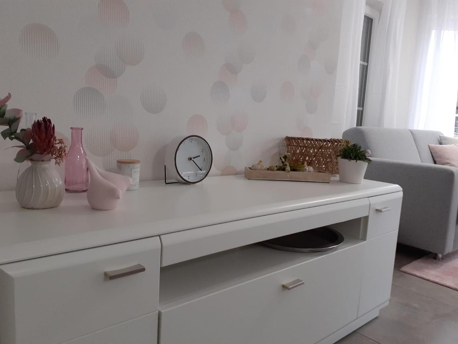One-Bedroom Apartment with Terrace photo 2