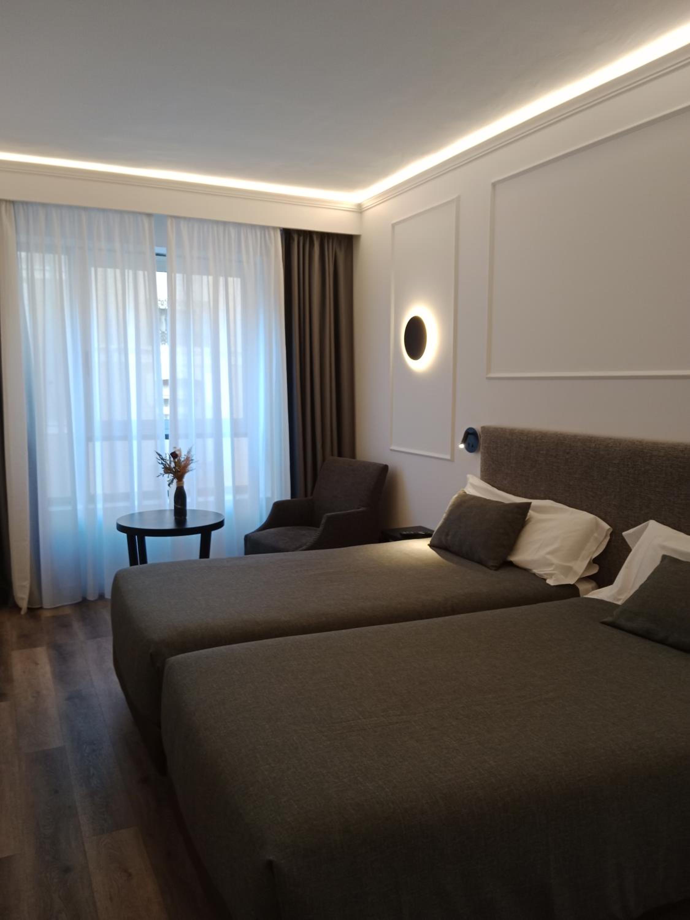 Deluxe Double Room - Photo 7