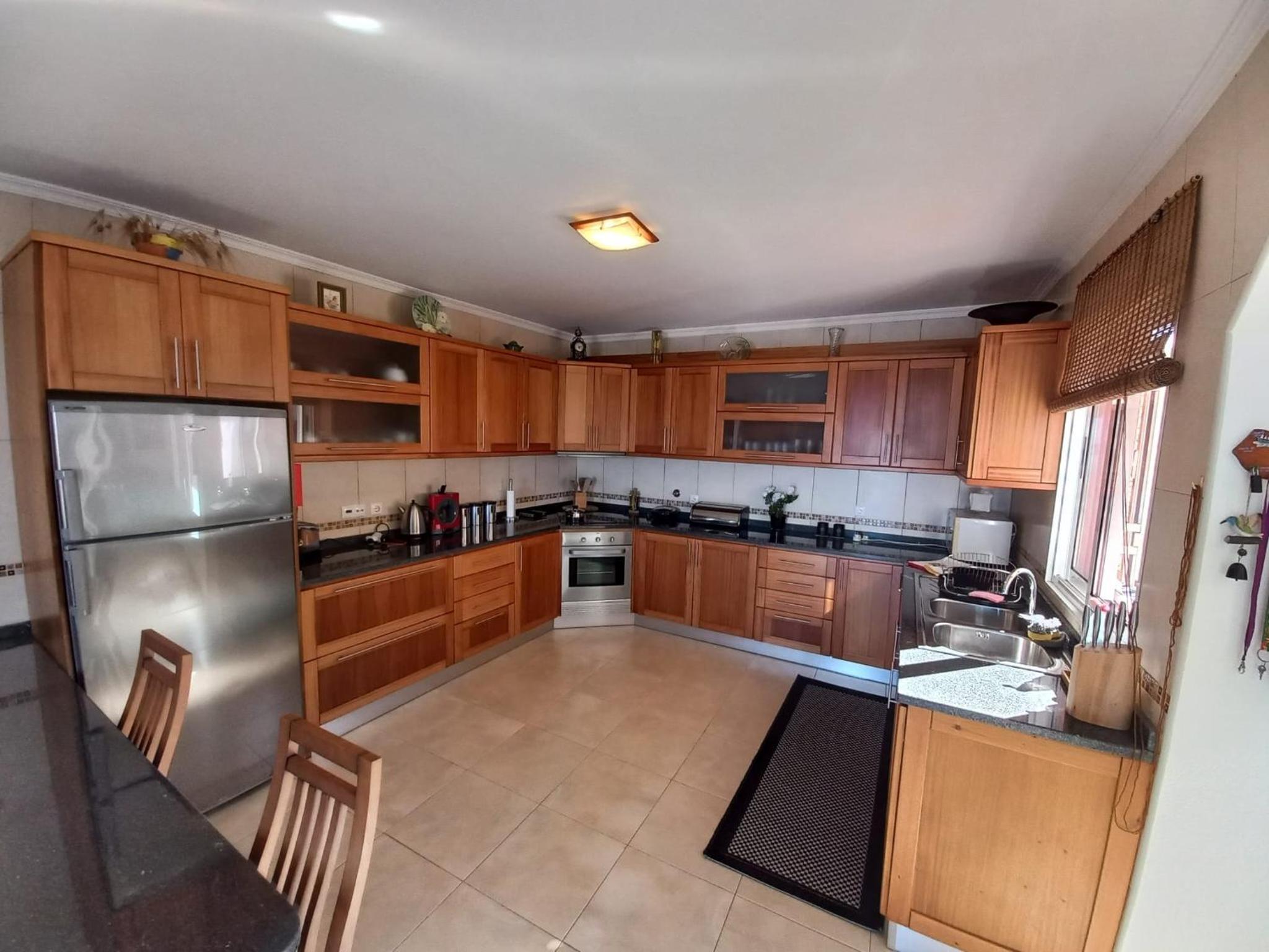 Three-Bedroom House photo 2