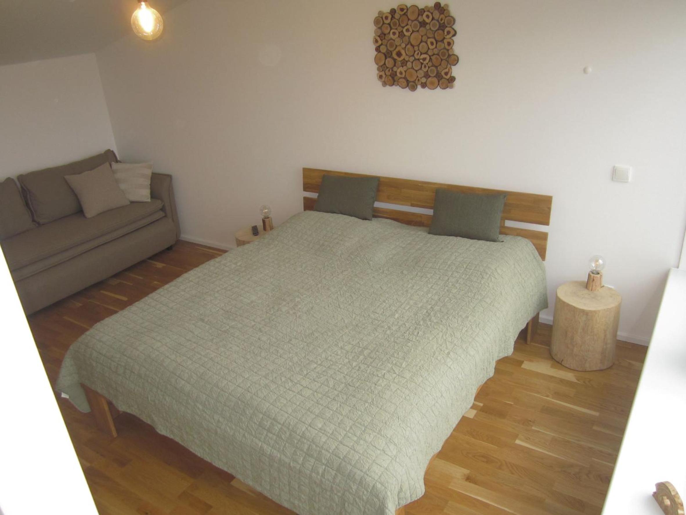 One-Bedroom Apartment photo 3