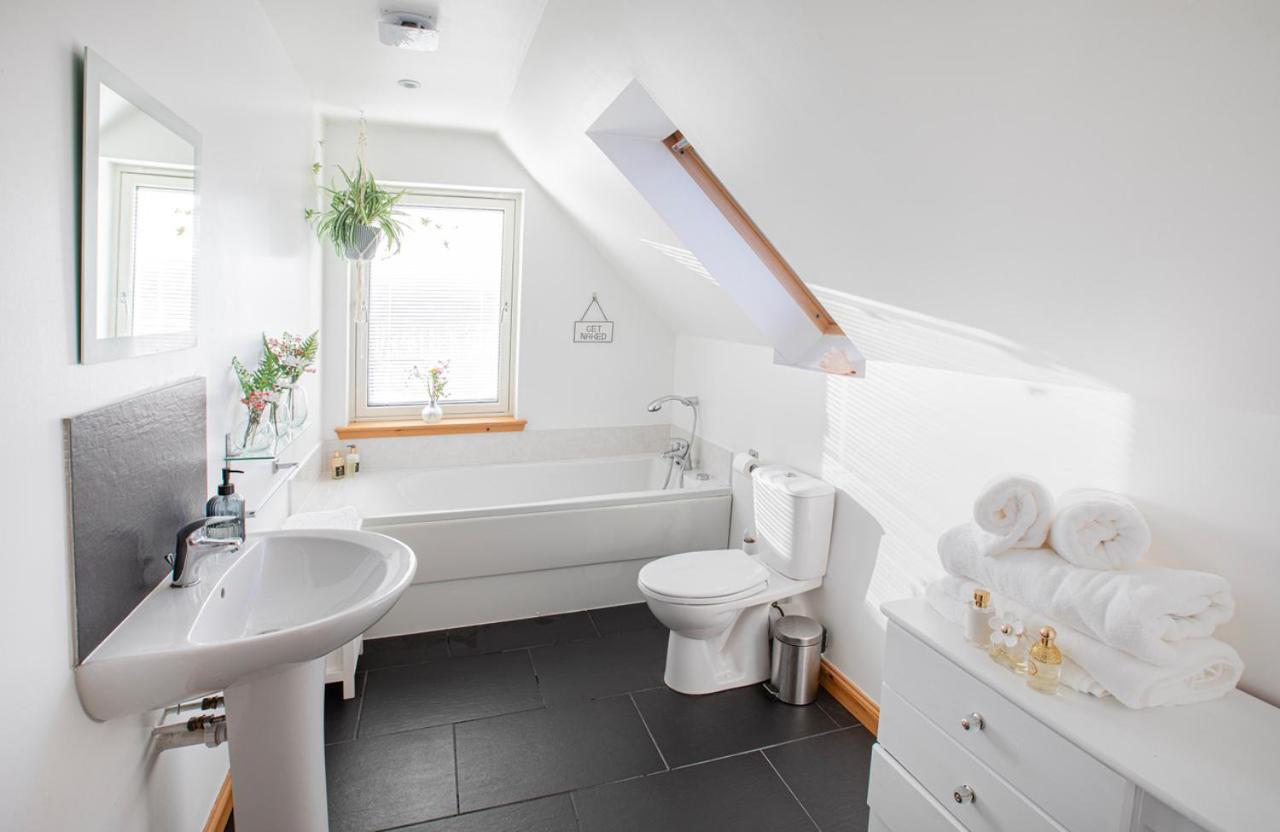 Double Room - Photo 8