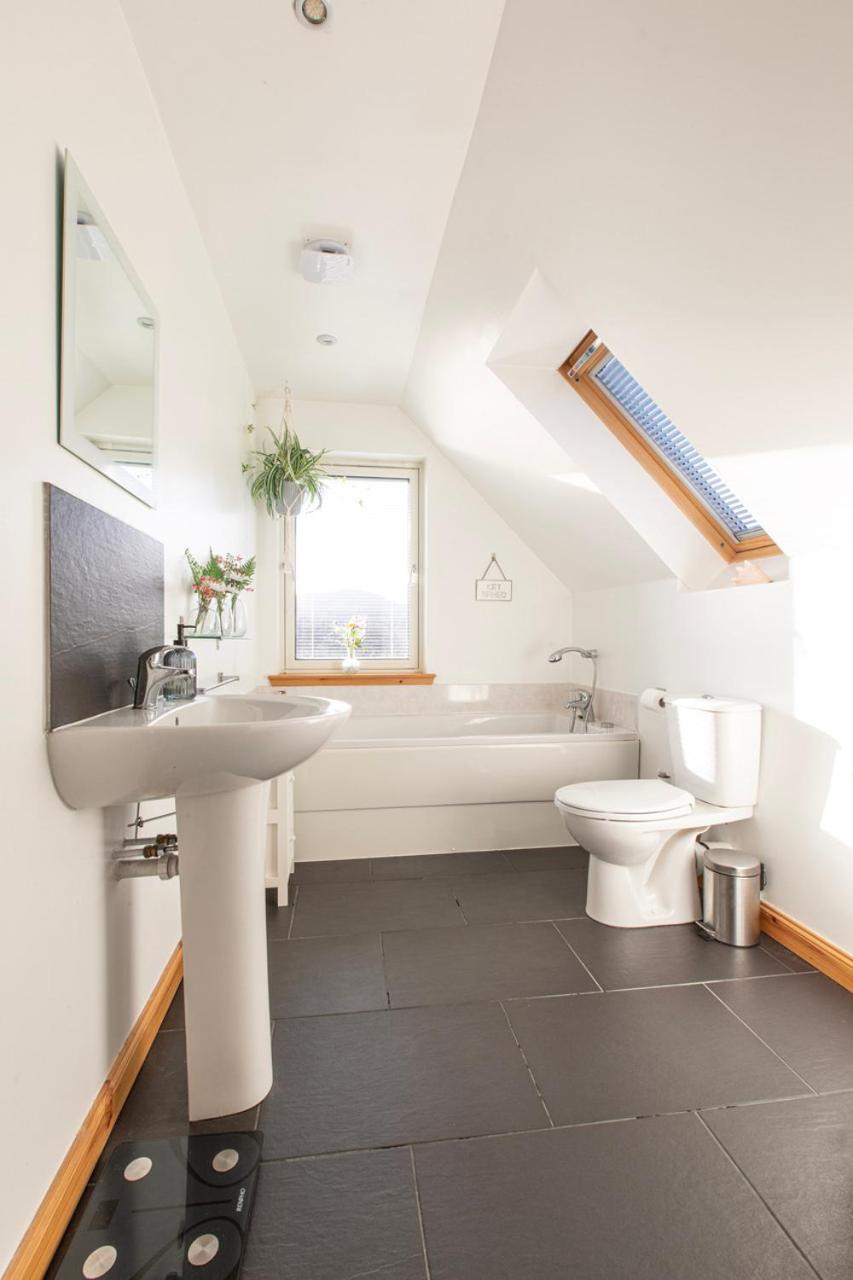 Double Room - Photo 7