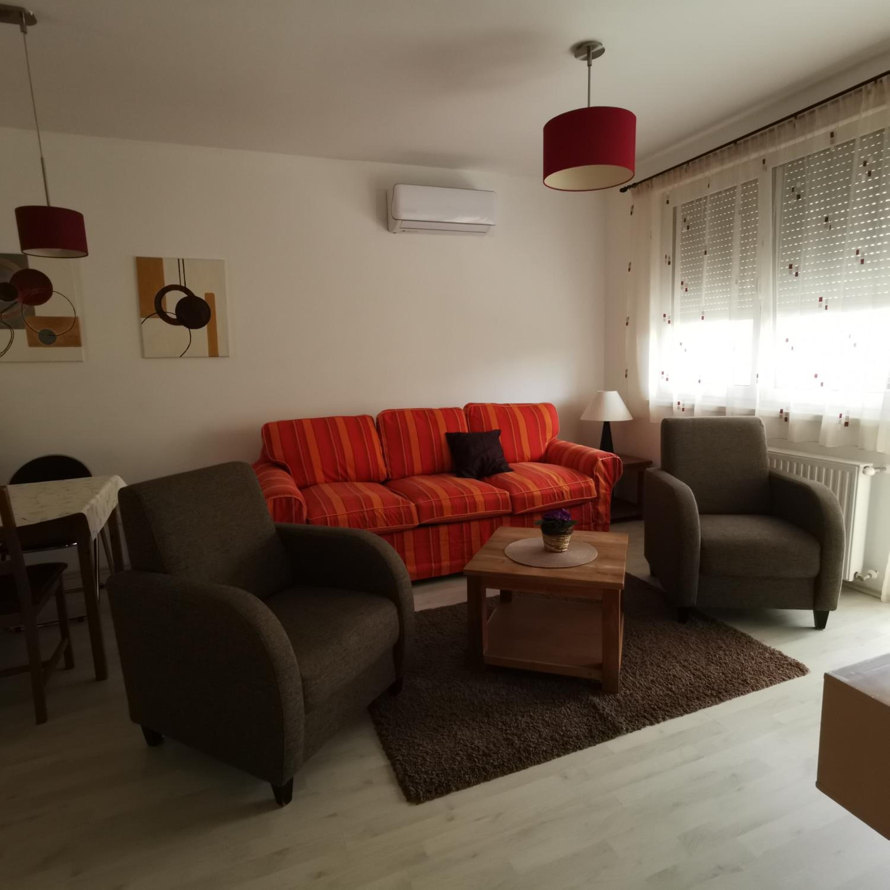 Luxury Apartment - Photo 40