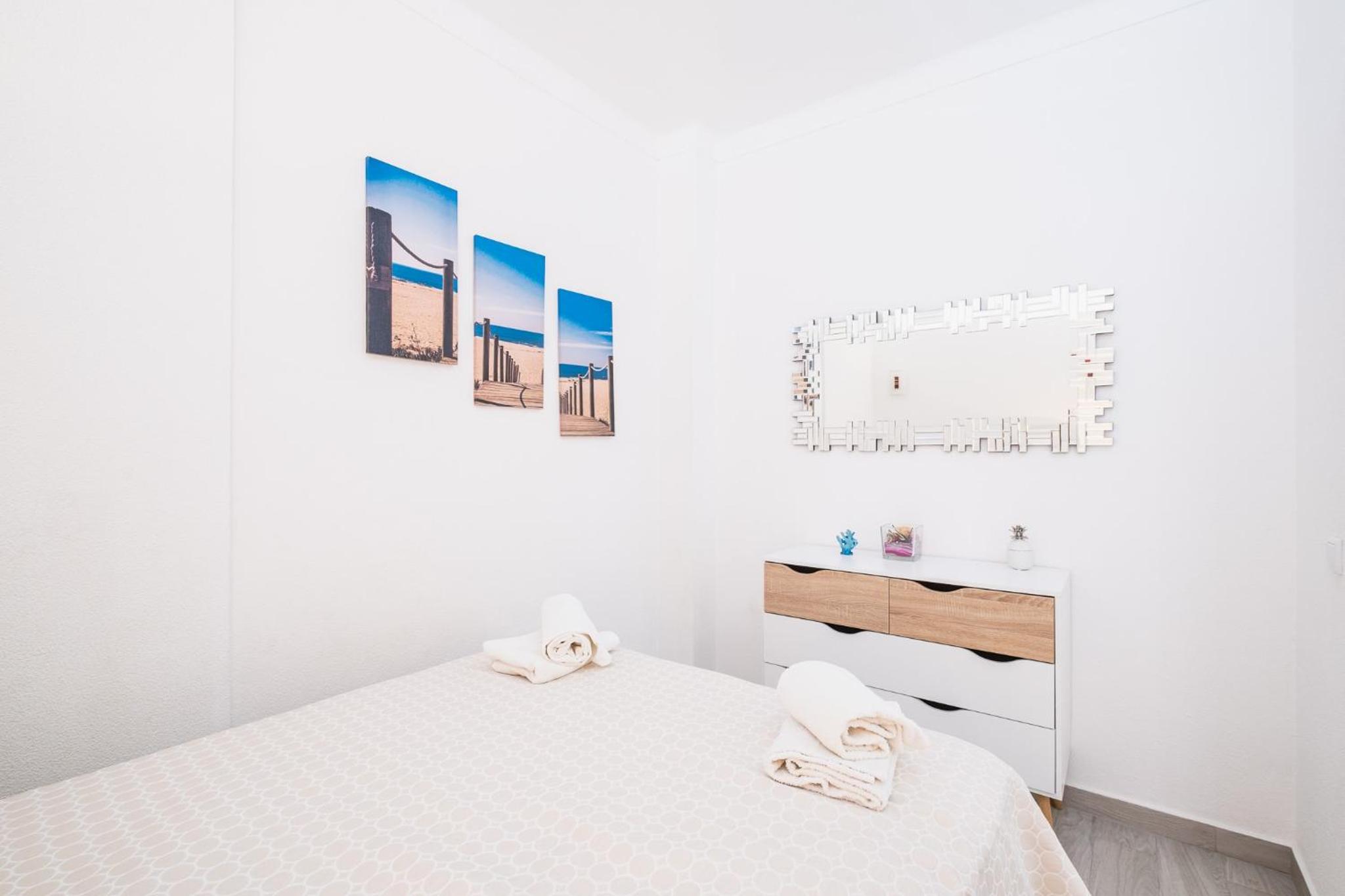 One-Bedroom Apartment photo 2