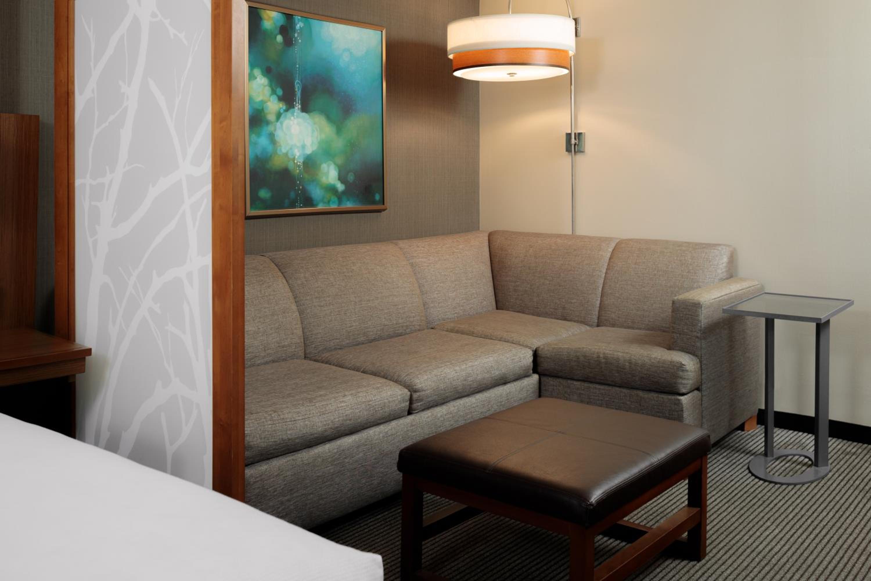 King Room with Sofa Bed - High Floor - Photo 2
