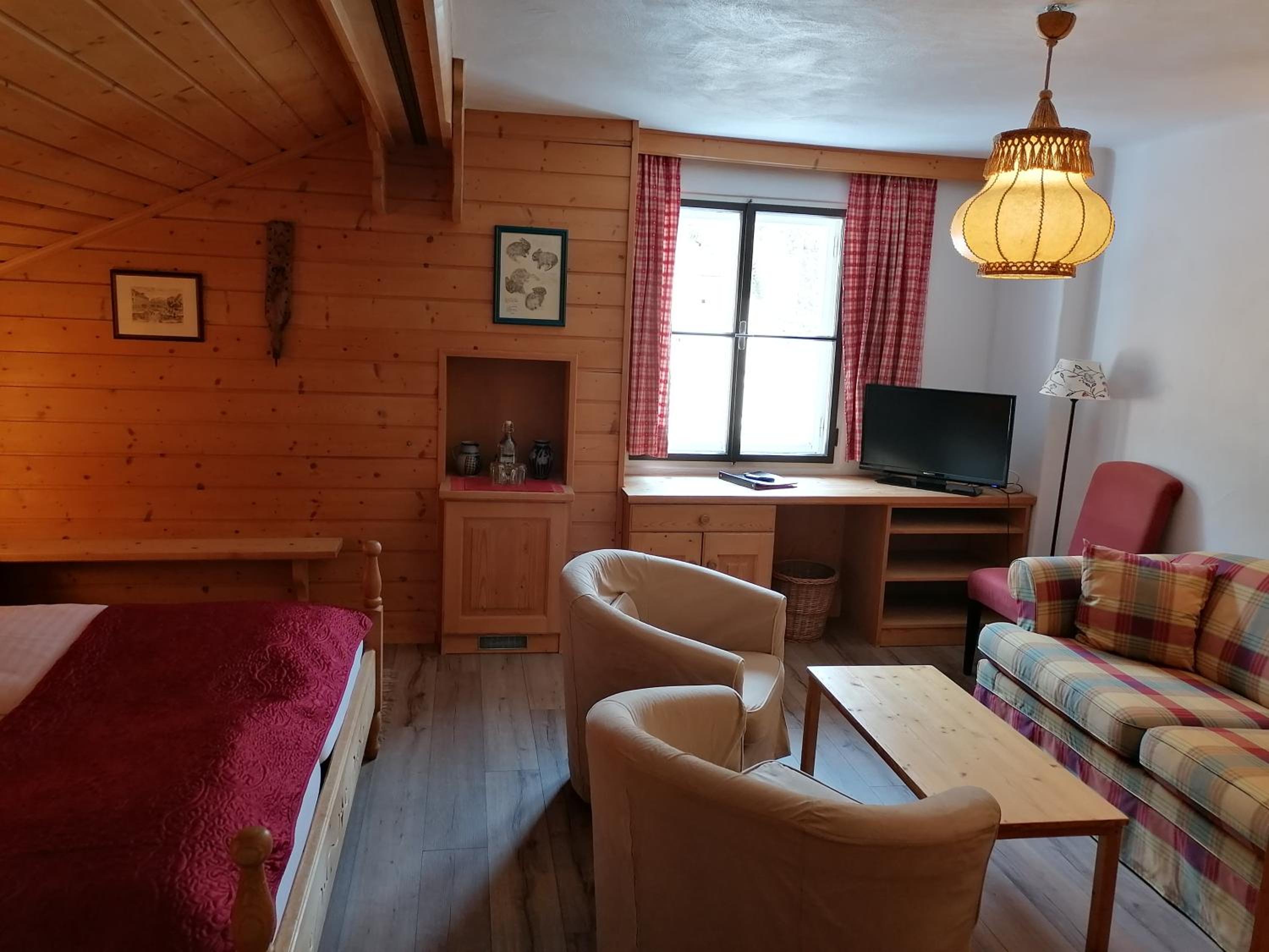 Junior Suite (2 Adults) - Photo 13