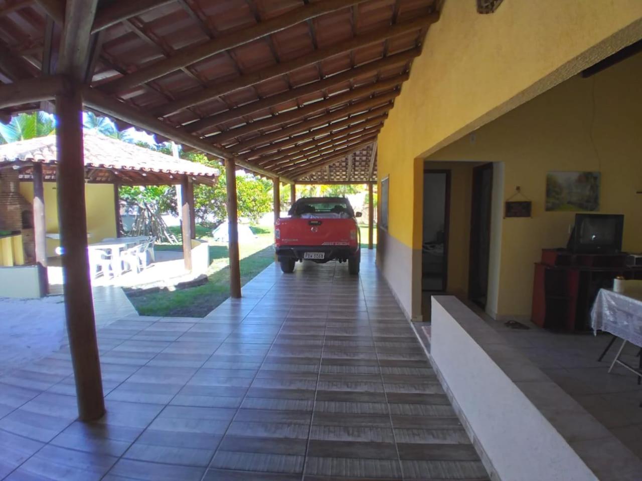 Three-Bedroom House photo 3
