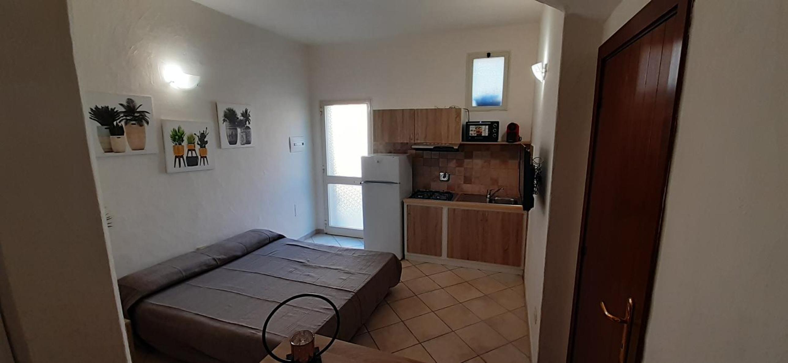 Studio Apartment