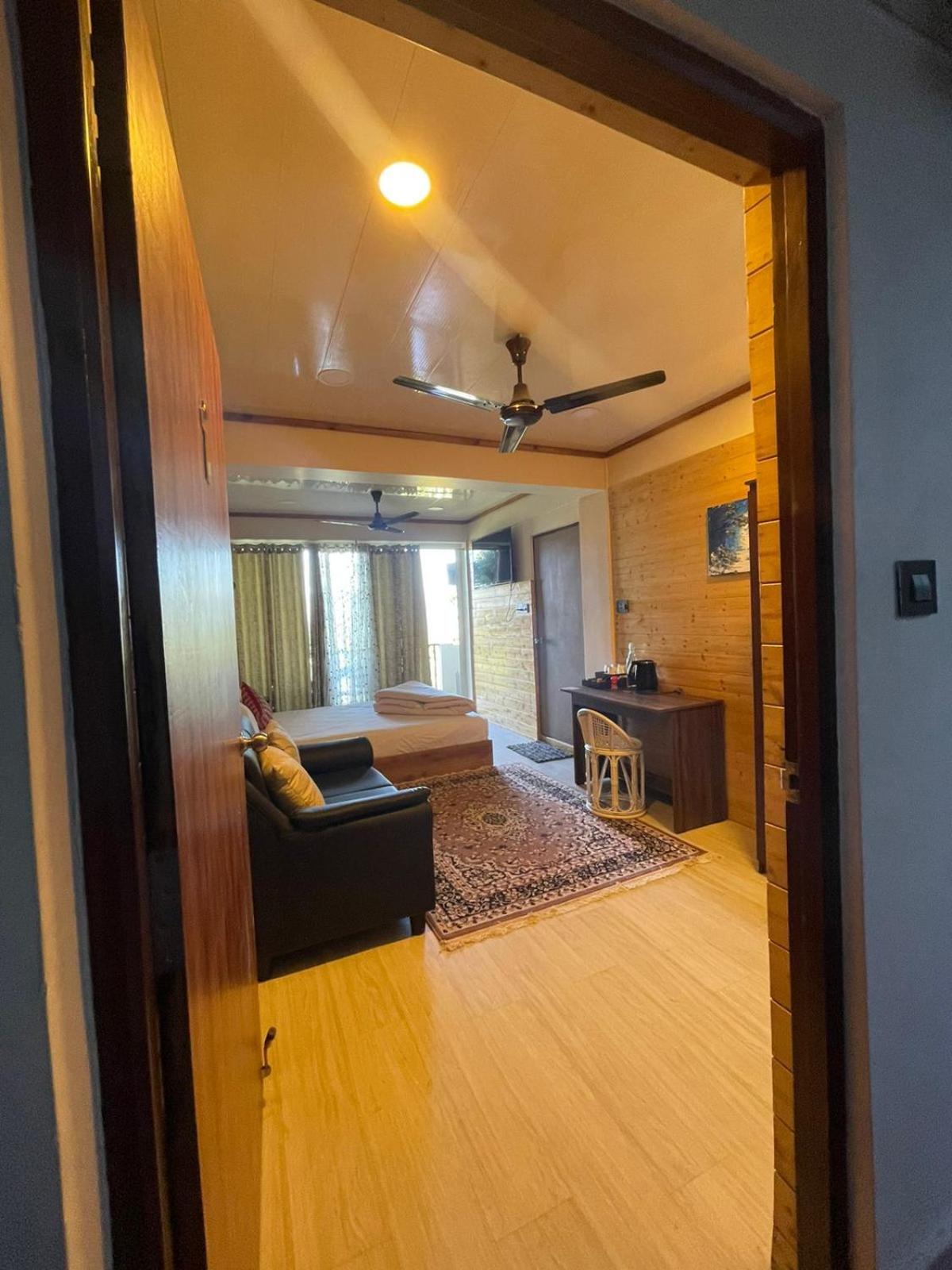 Double Room with Balcony photo 2