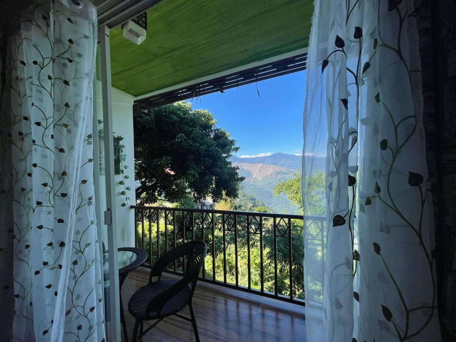 Double Room with Balcony photo 3