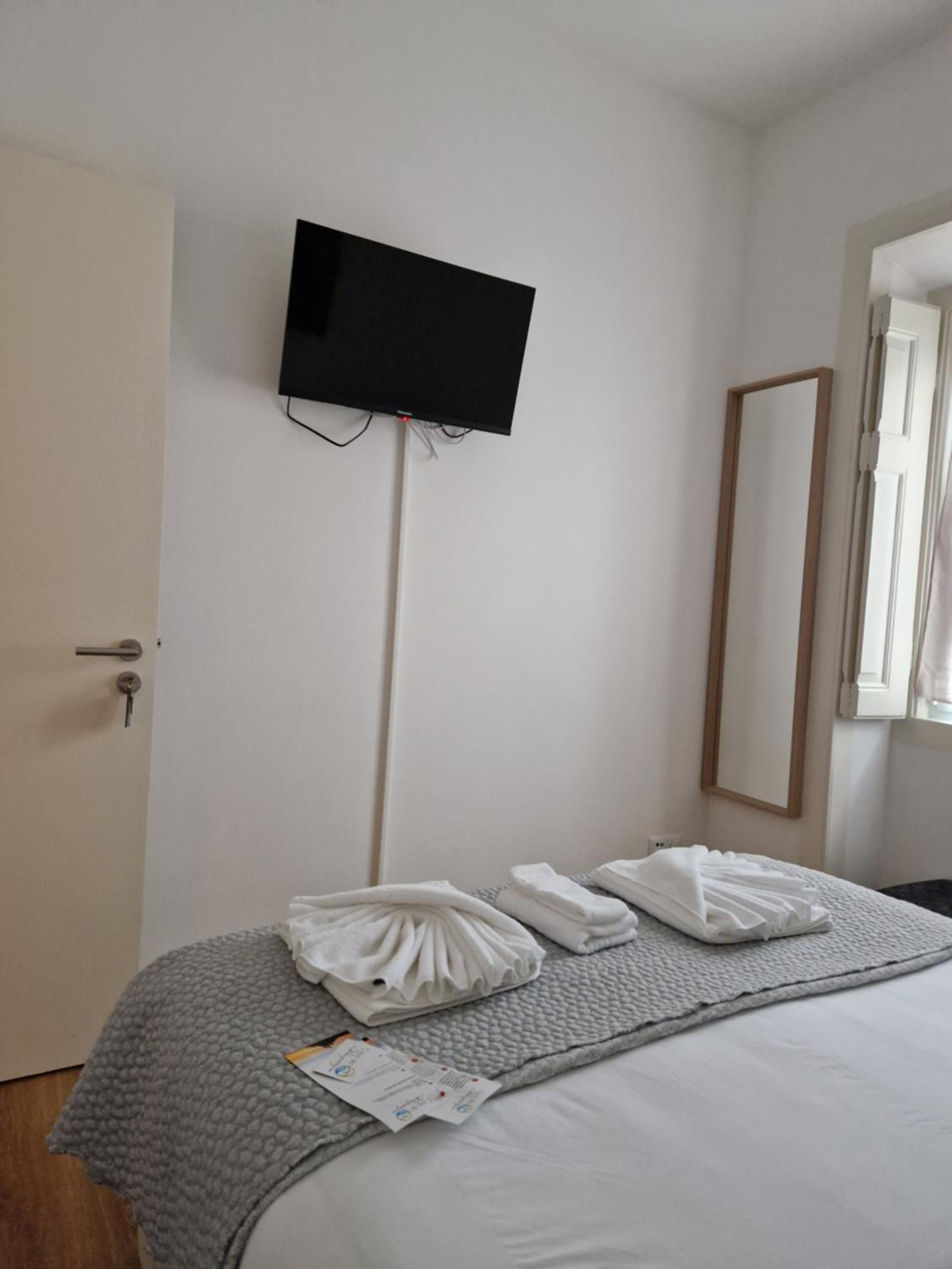Double Room with Shared Toilet photo 2