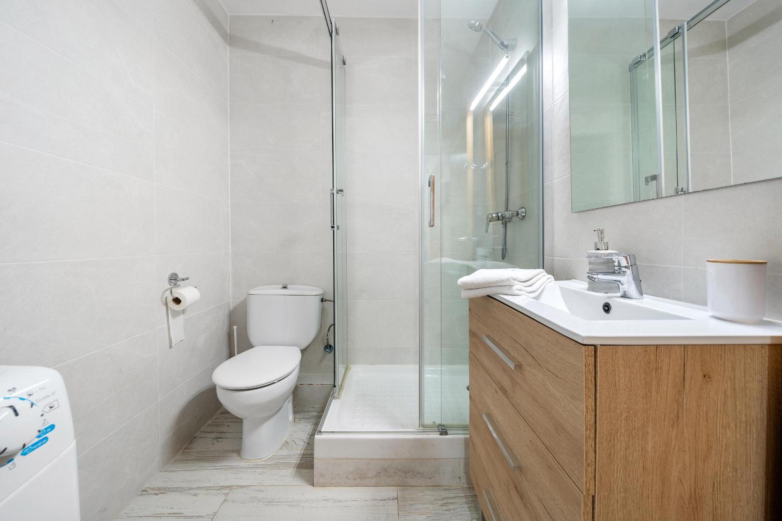 One-Bedroom Apartment - Photo 14