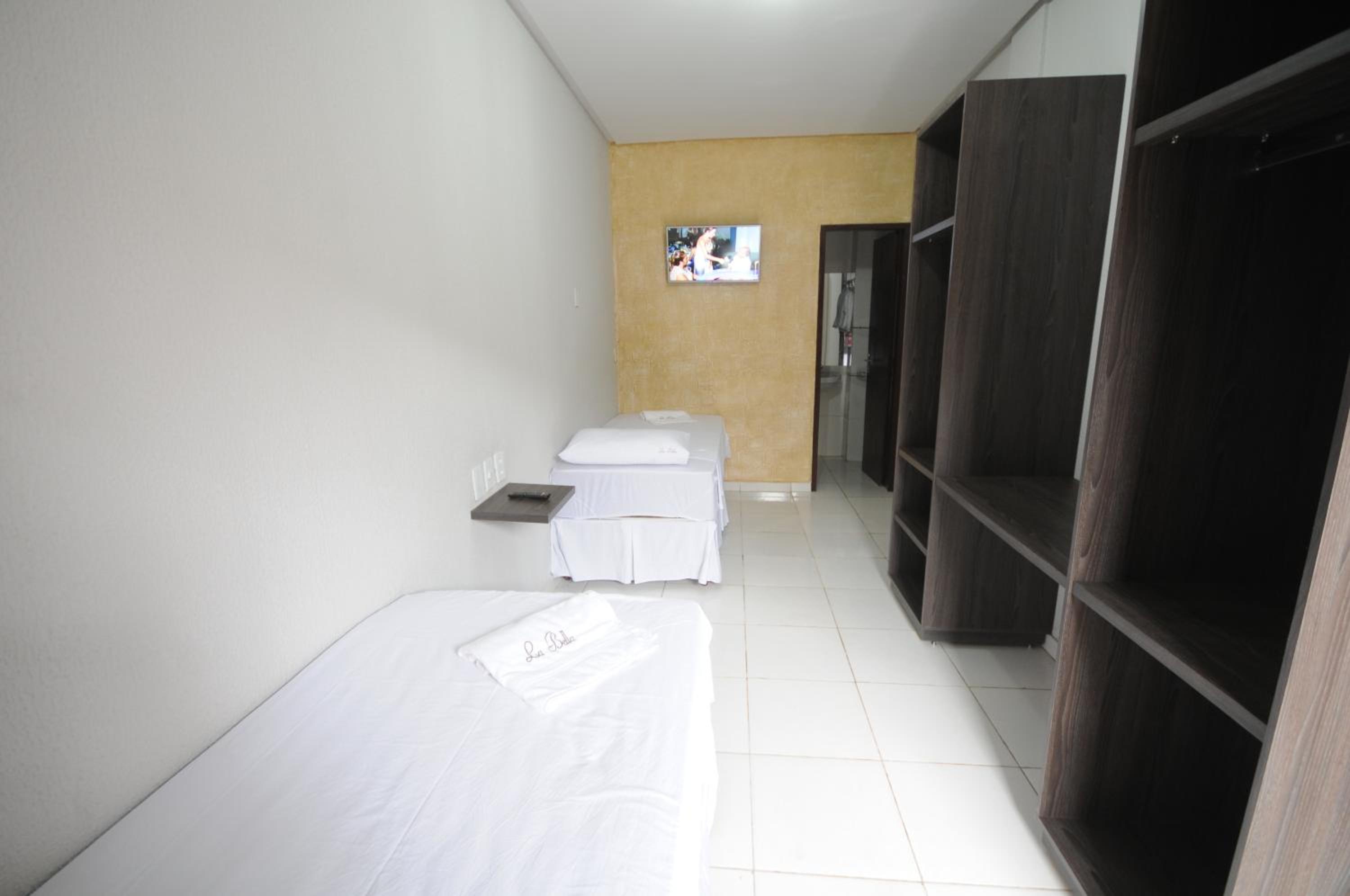 Standard Twin Room photo 3
