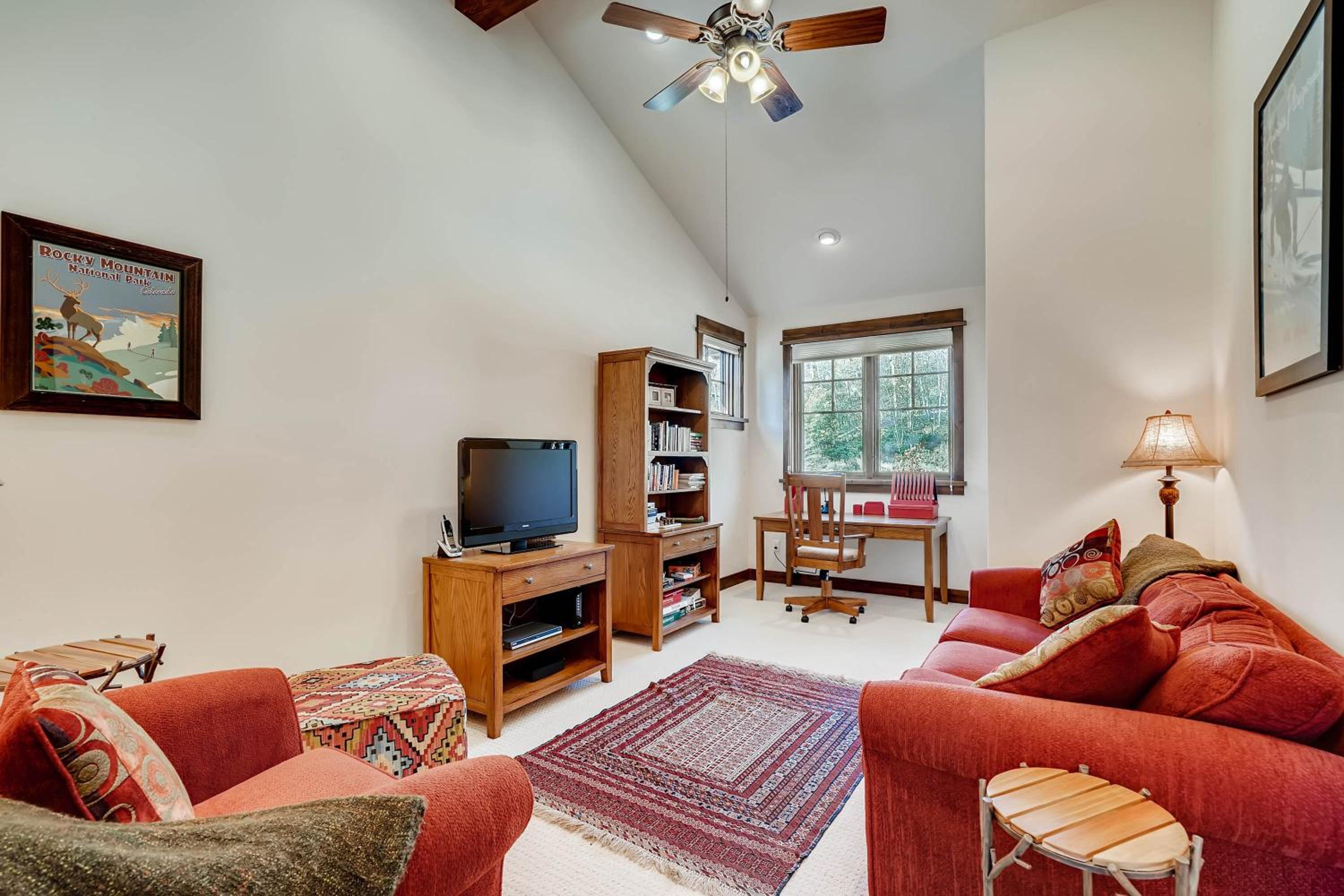 Four-Bedroom House photo 1