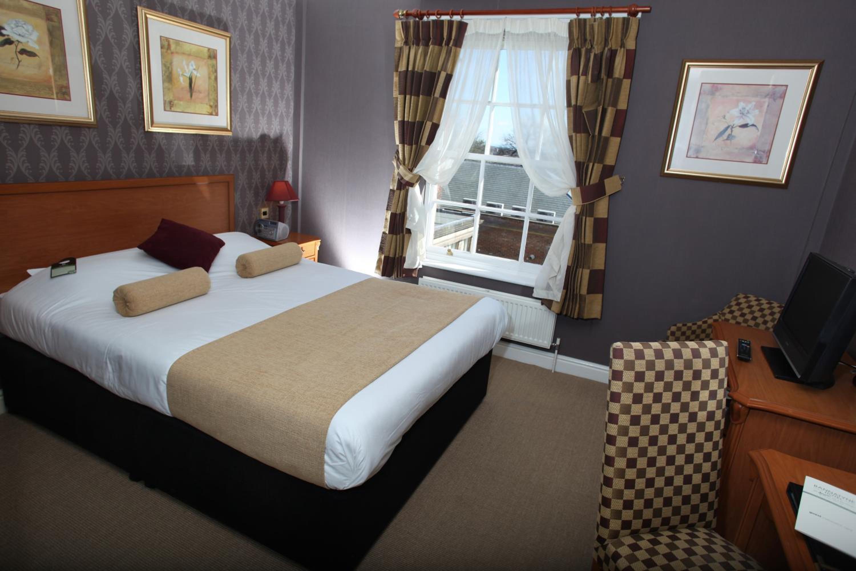 Standard Double Room - Photo 3