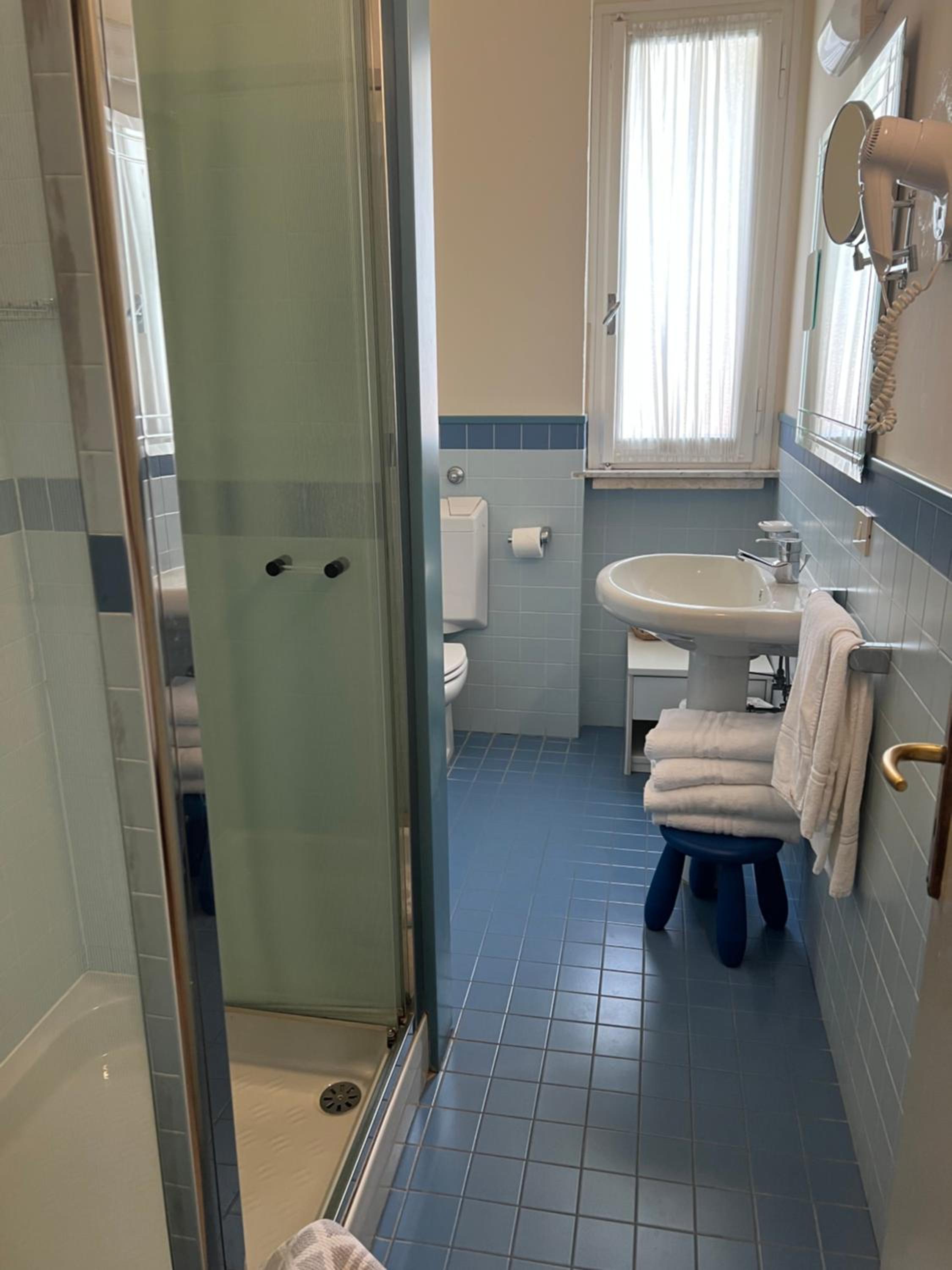 Standard Quadruple Room - Photo 3