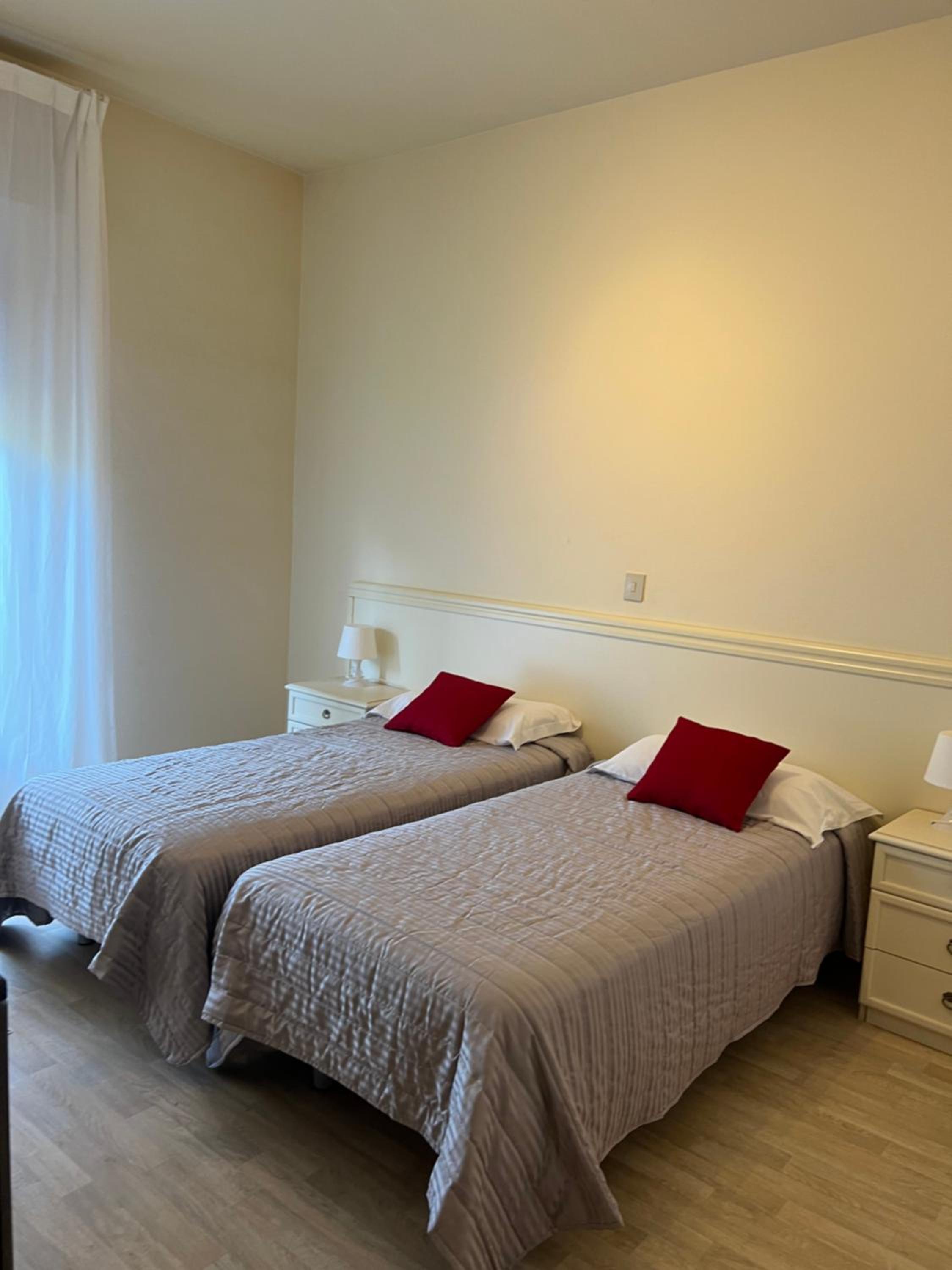 Standard Quadruple Room - Photo 10