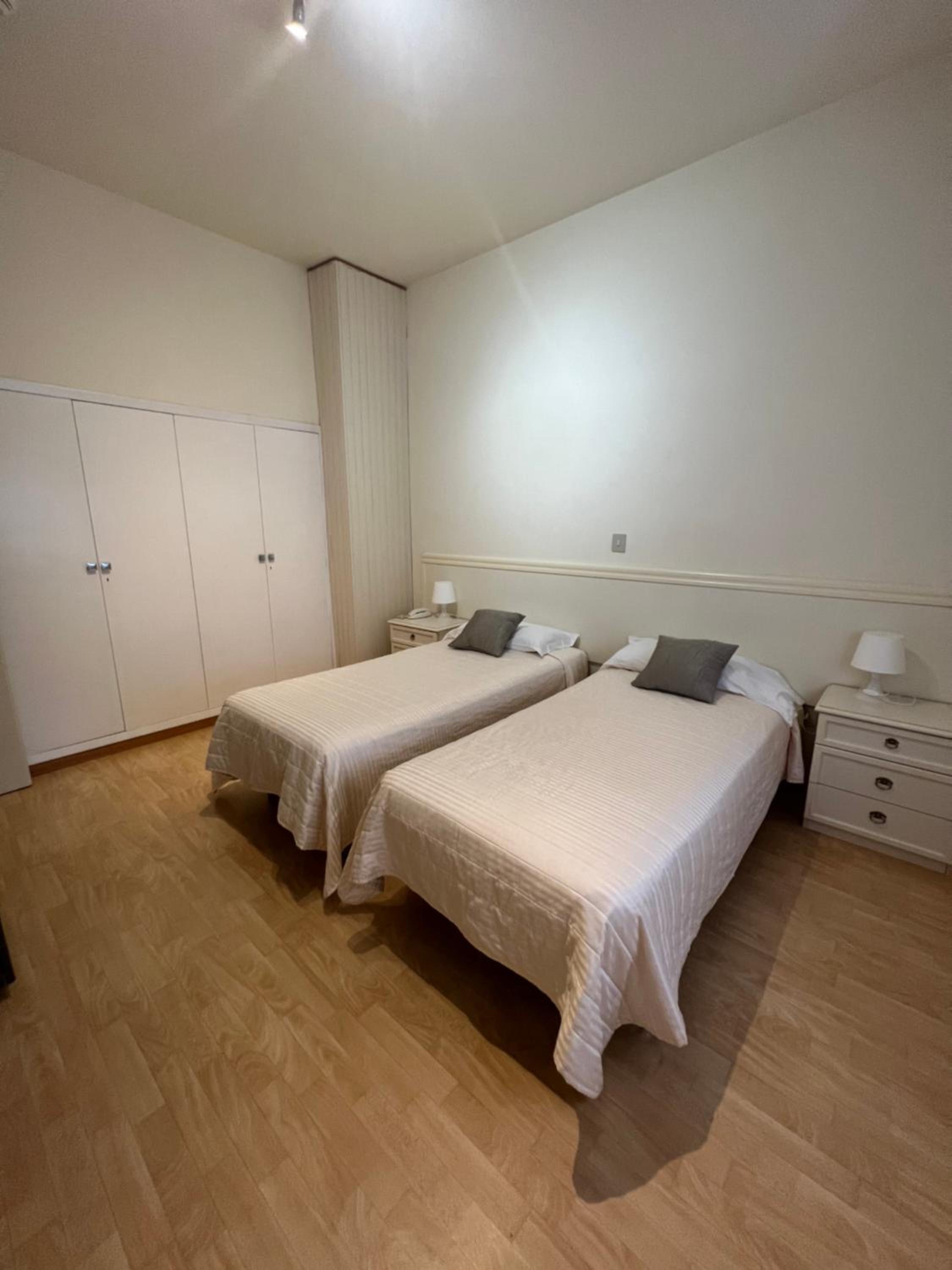 Standard Quadruple Room - Photo 4