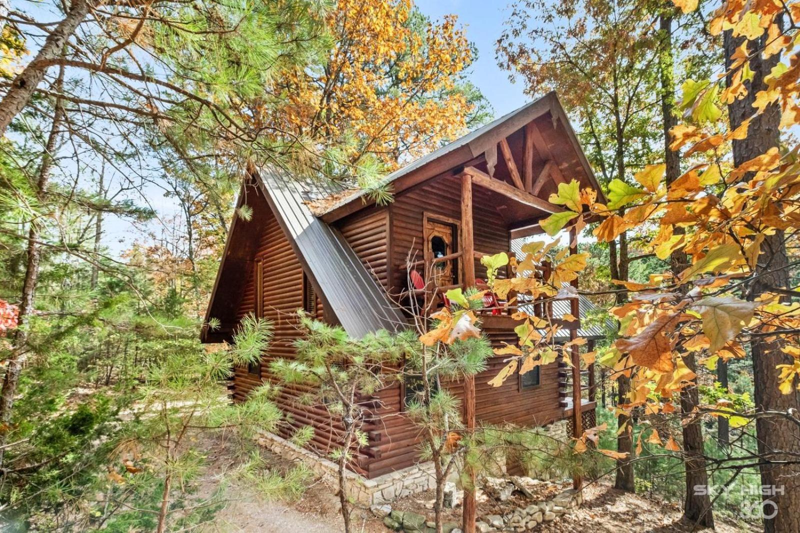 Hideaway One-Bedroom Cottage with Spa Bath – Forest View photo 3