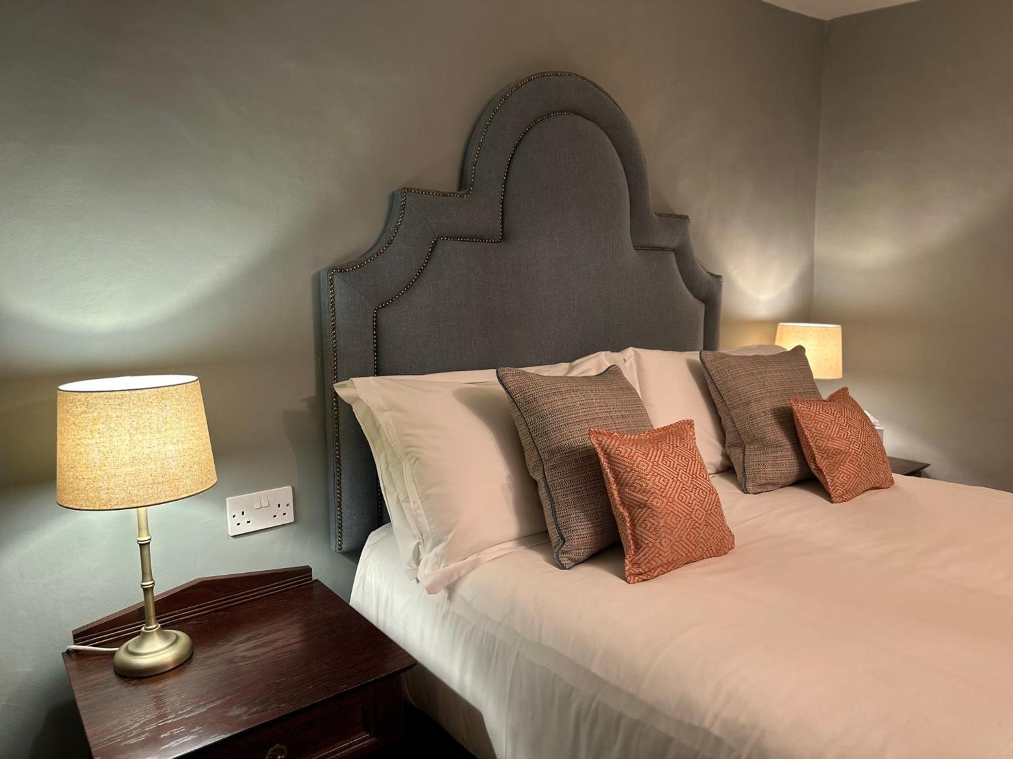 King Room (No Pets) - Photo 12