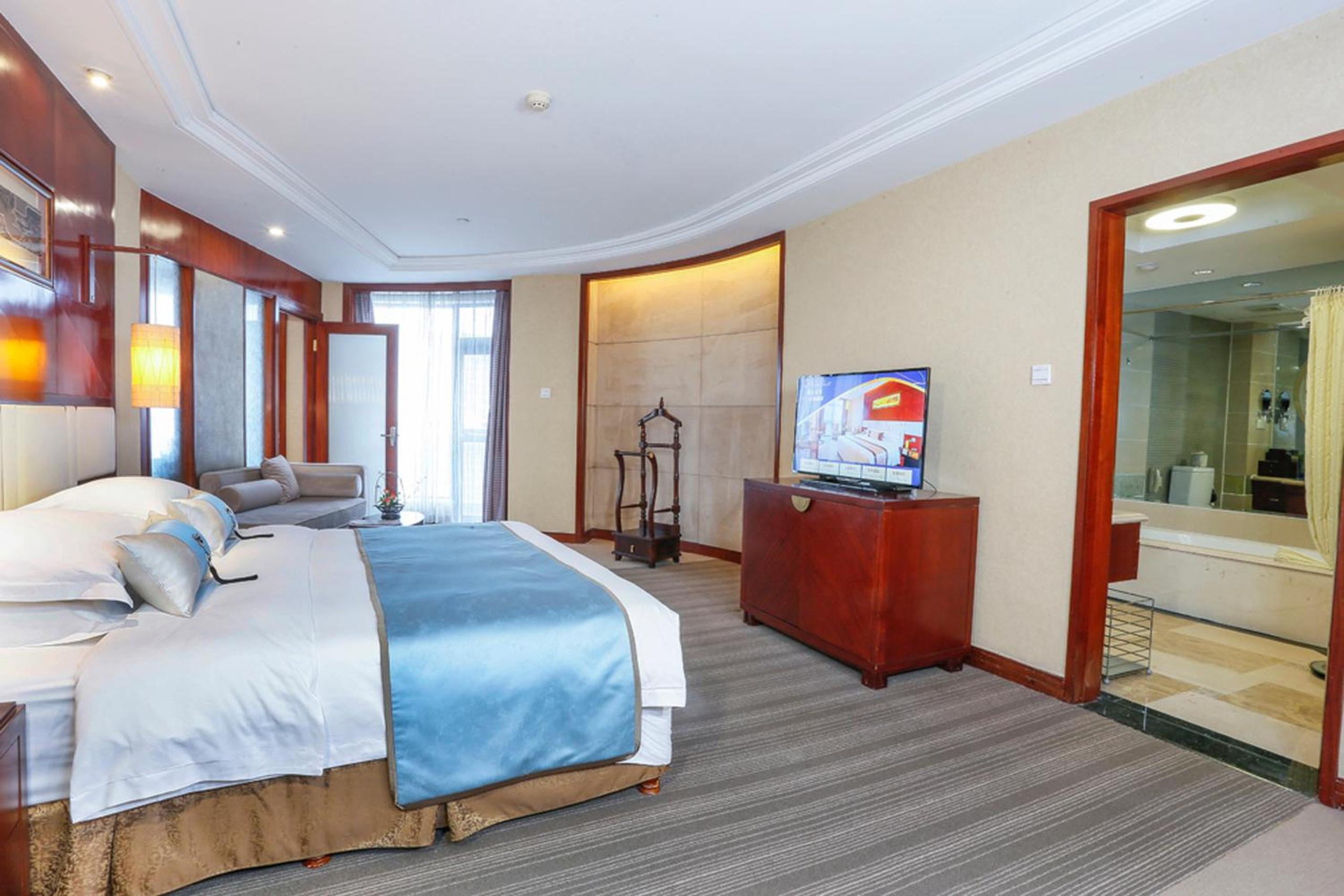 Business Suite photo 1