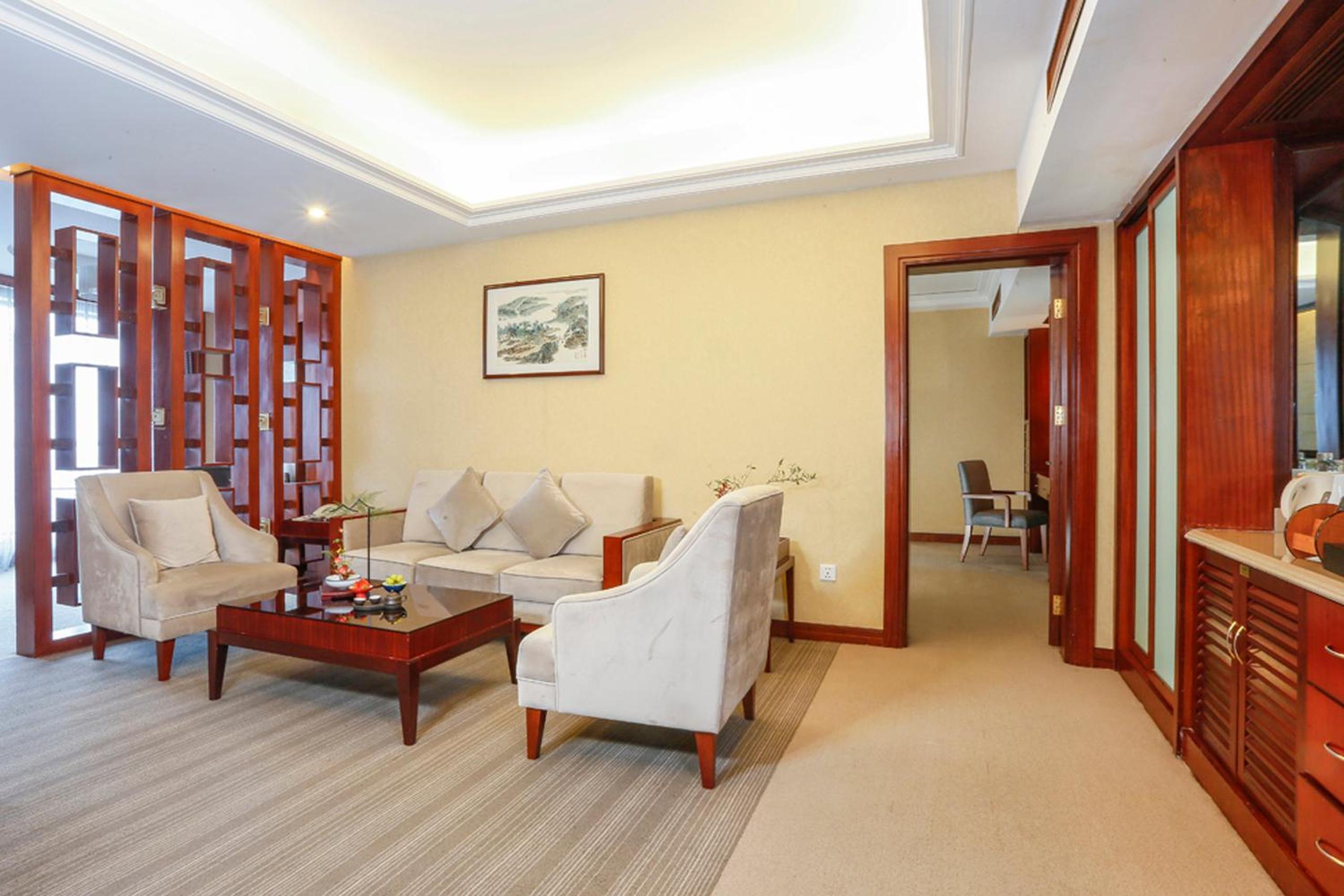Executive Suite photo 2