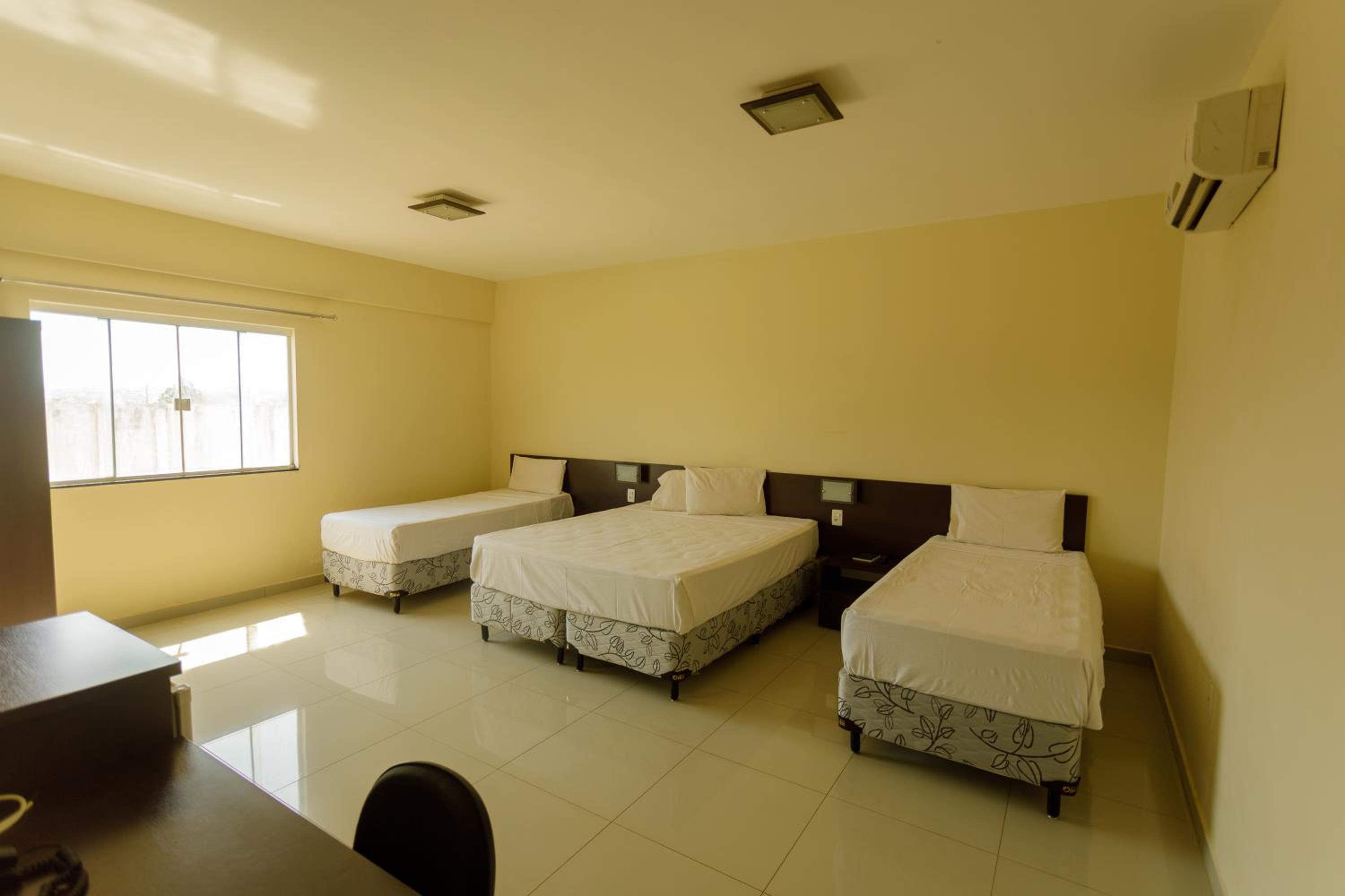 Standard Triple Room - Photo 3