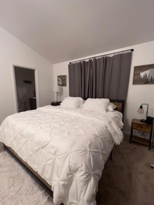 Three-Bedroom House photo 1