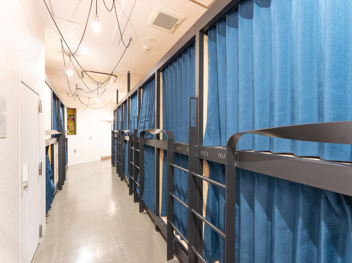 Bunk Bed in Female Dormitory Room   photo 3