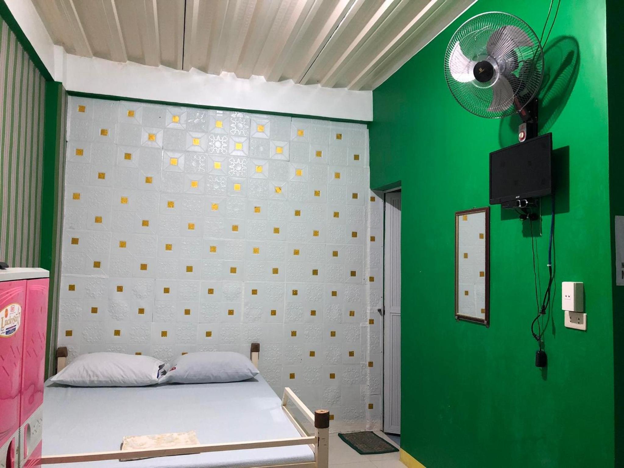Queen Room photo 3