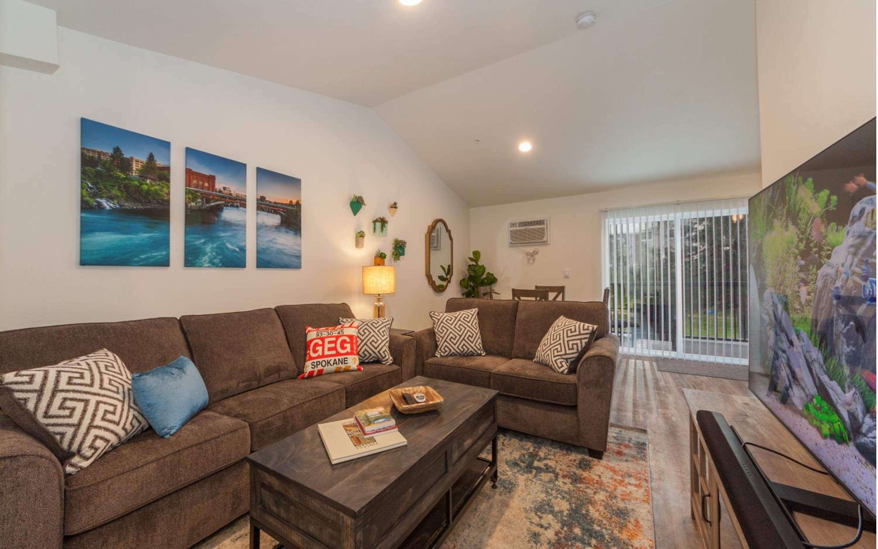 Apartment photo 1