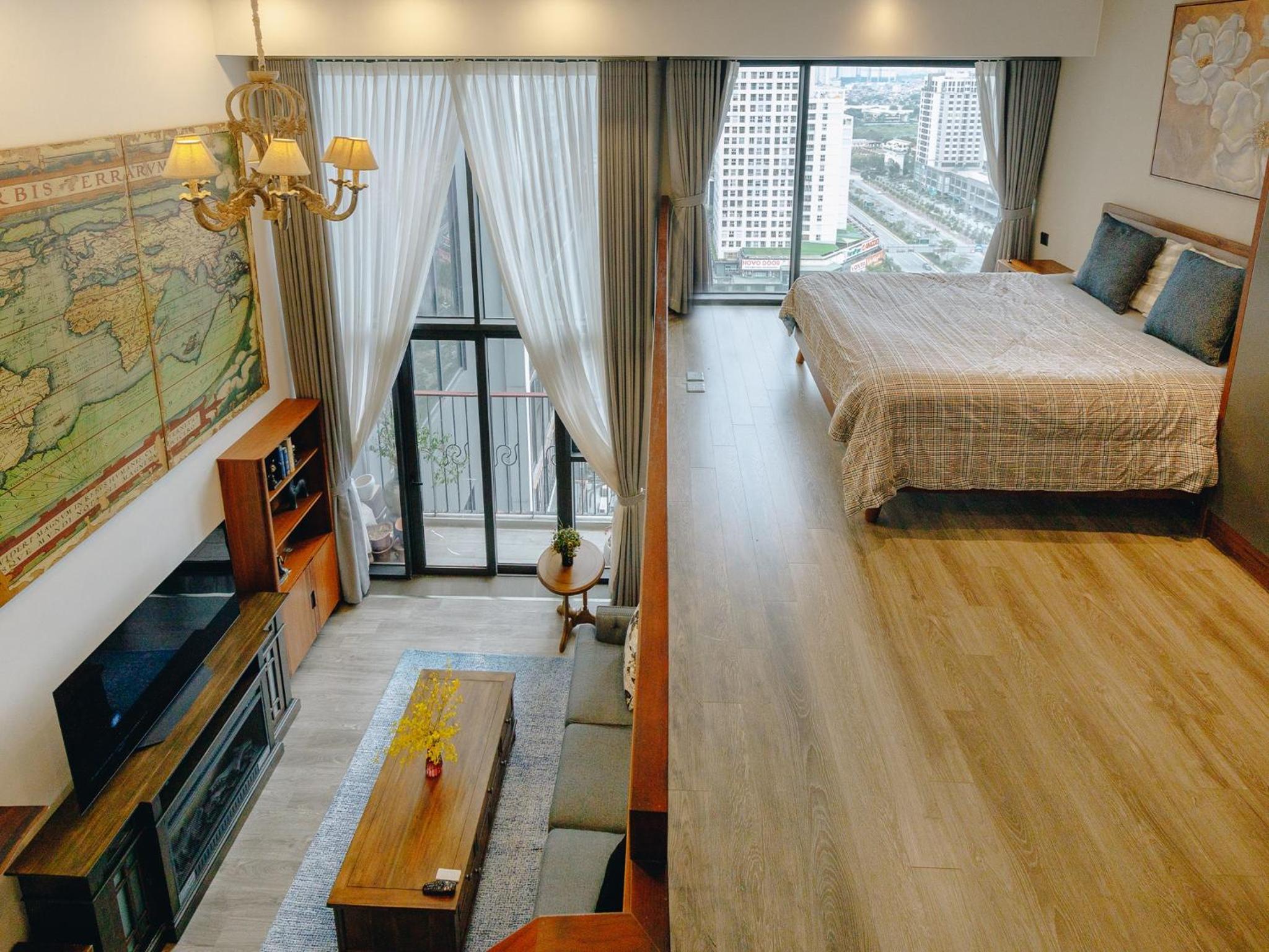Superior Penthouse Apartment with City View