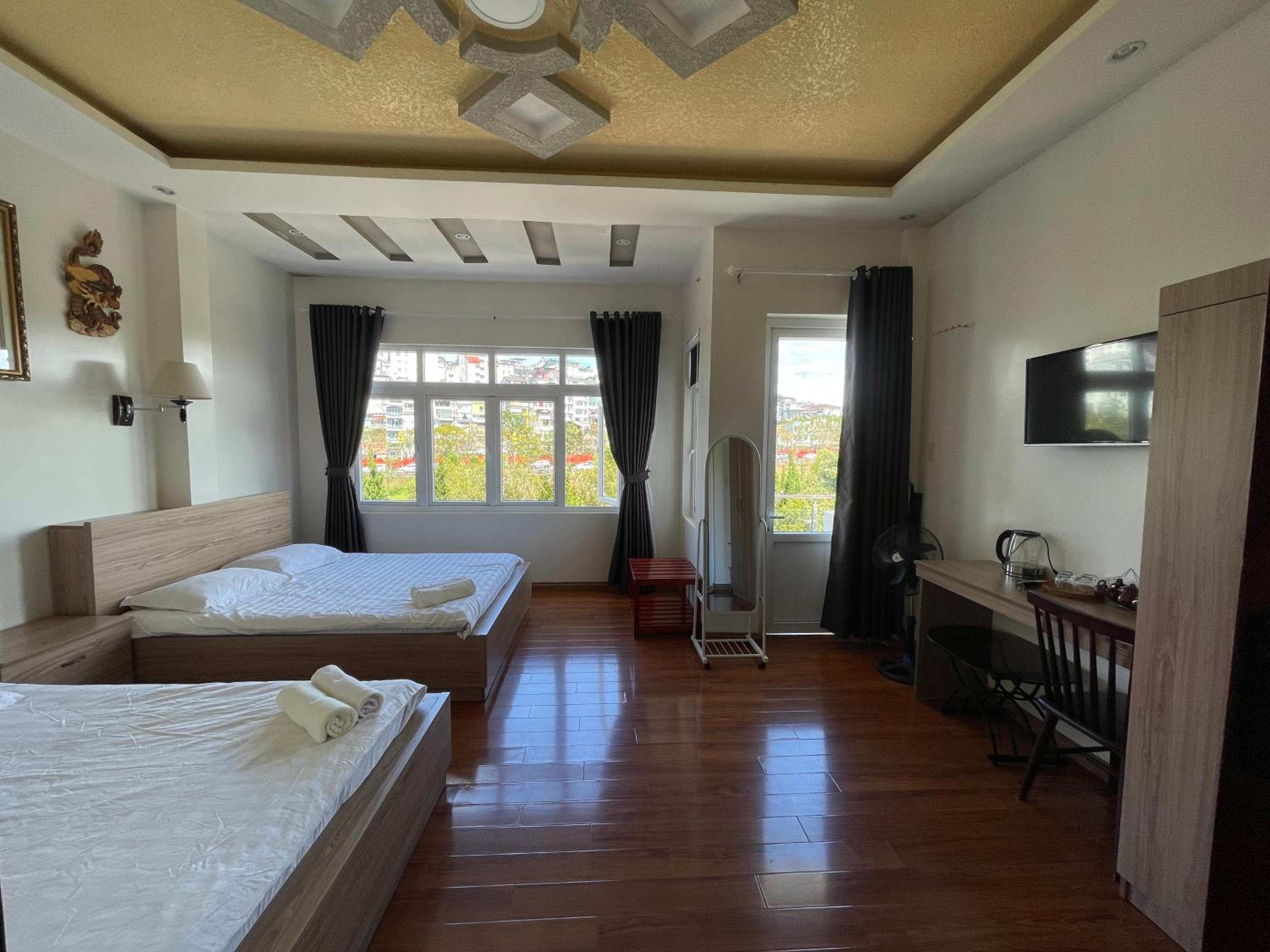 Quadruple Room with Lake View photo 2