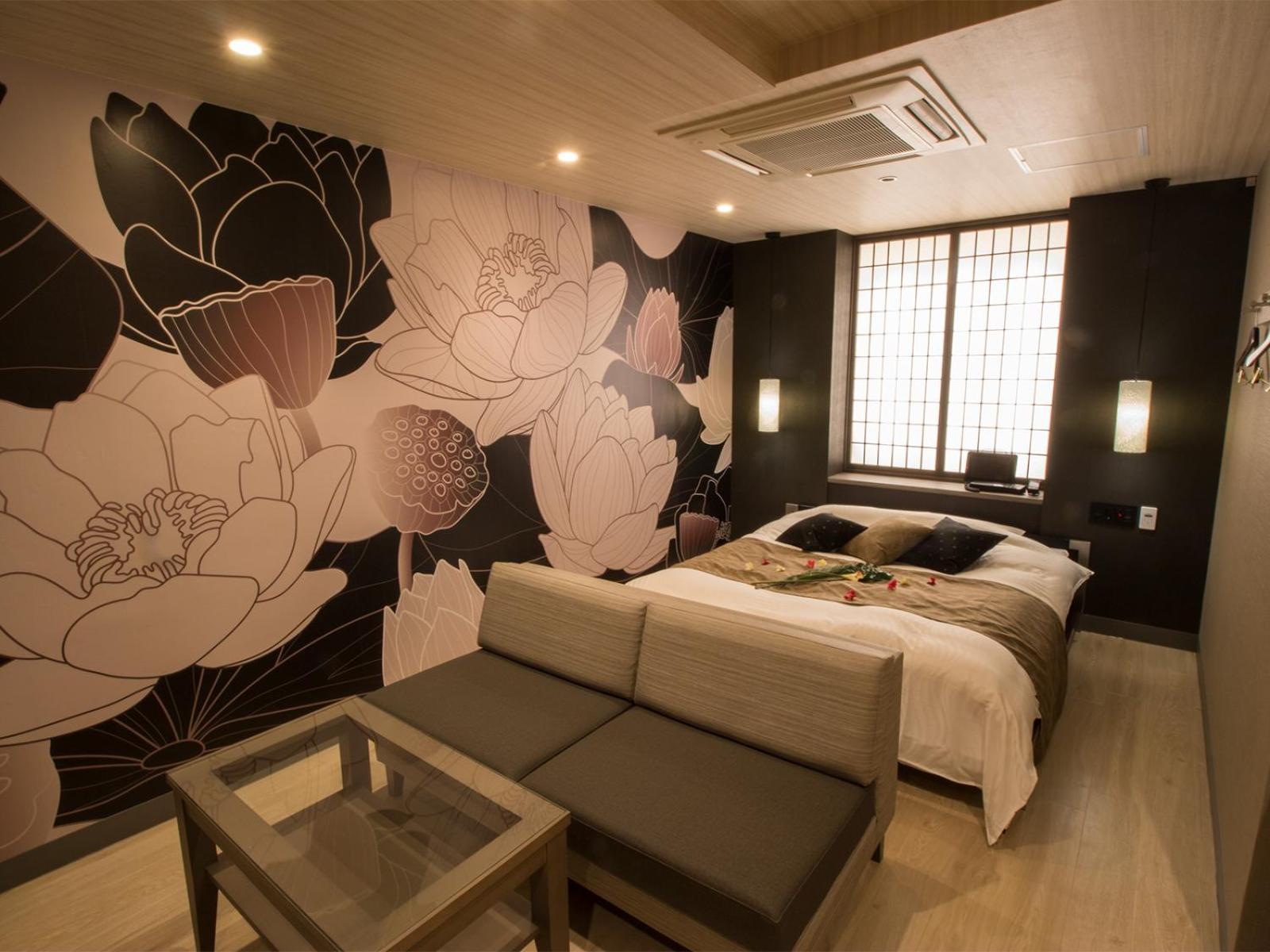 Deluxe King Room - Photo 29
