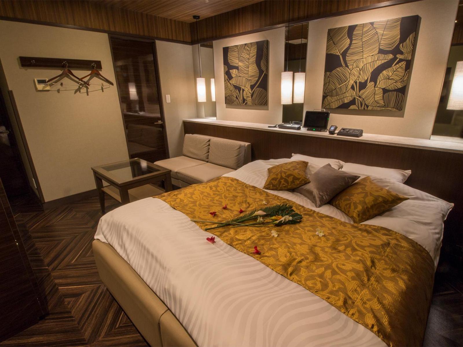 Deluxe King Room - Photo 26