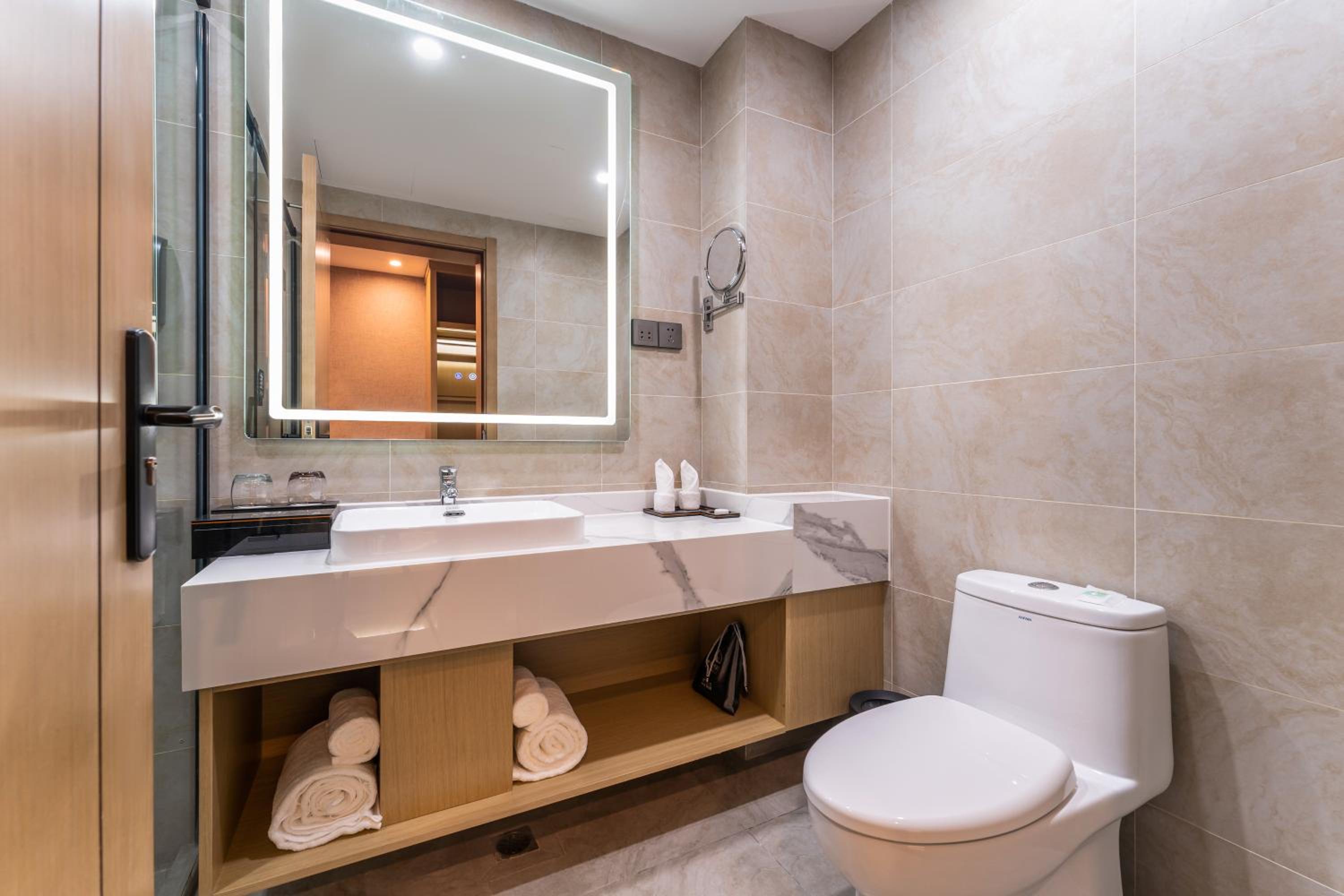 Small Twin Room - Photo 4