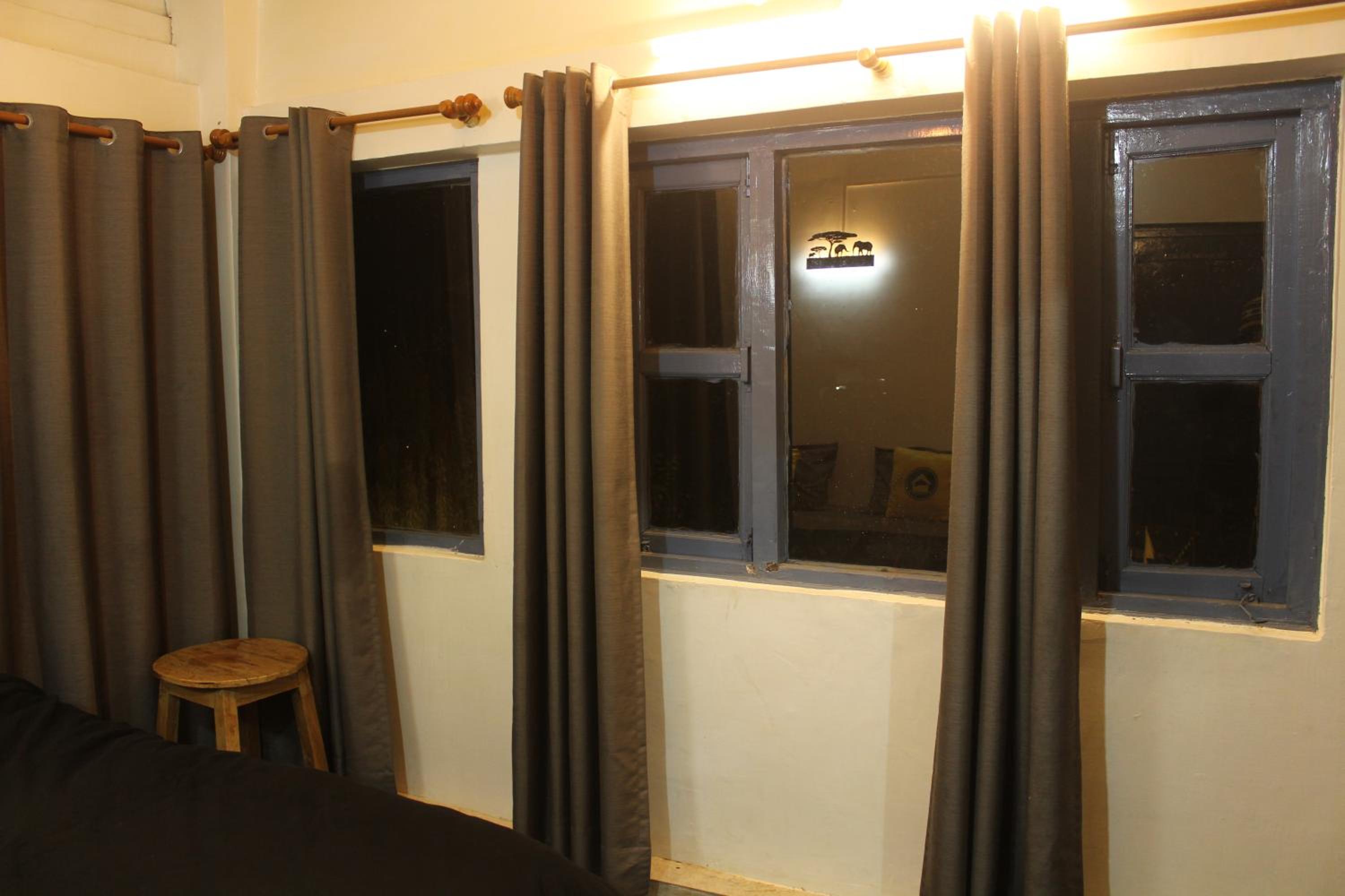 Deluxe Double Room with Valley View - Photo 3